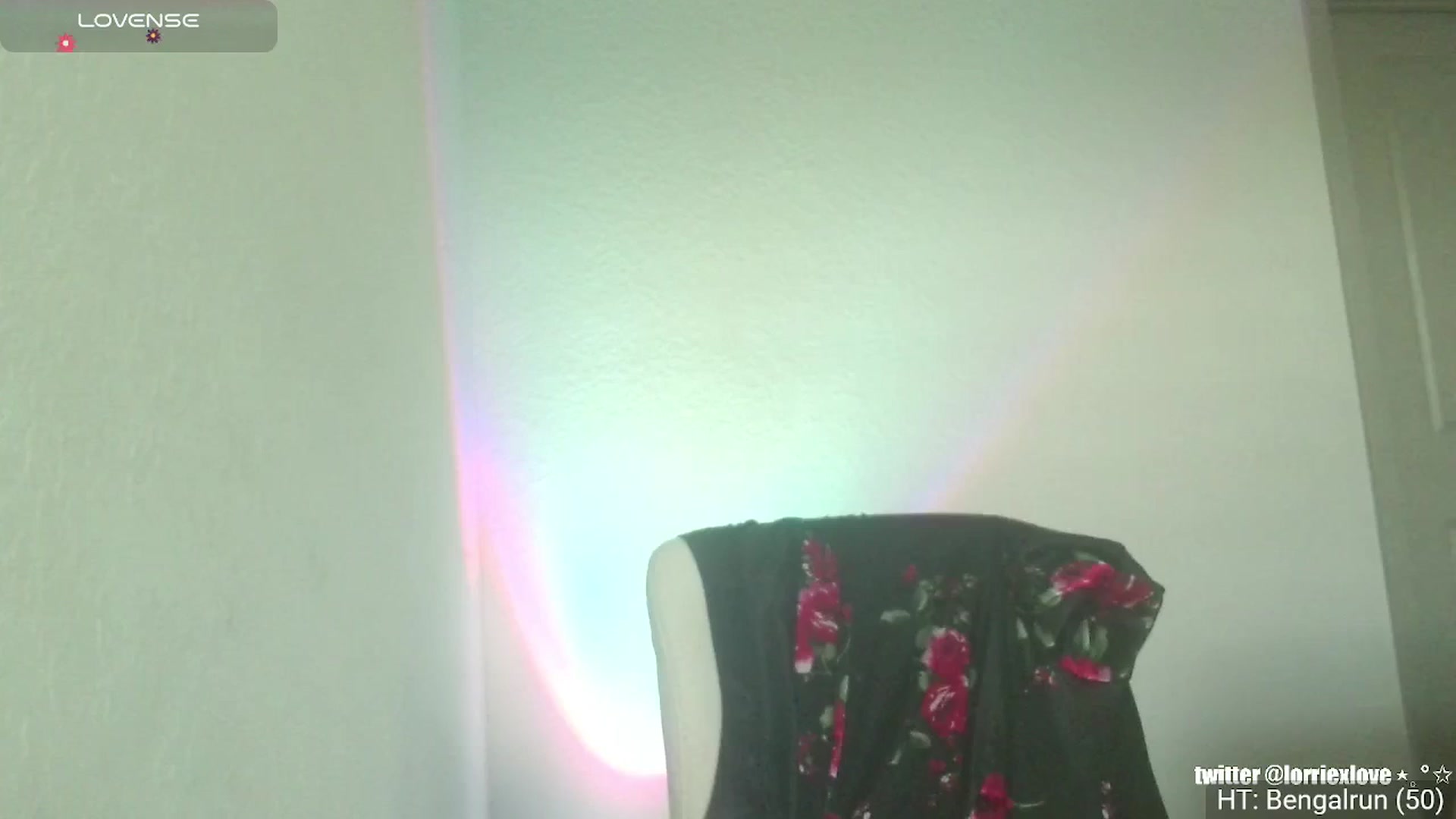 Gallery image thumbnail from Venus_X's myfreecams stream on, 05/01/2025, 22:21 image 16 of 20