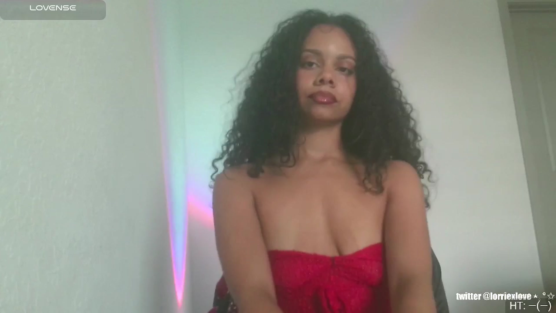 Gallery image thumbnail from Venus_X's myfreecams stream on, 05/02/2025, 17:02 image 3 of 20