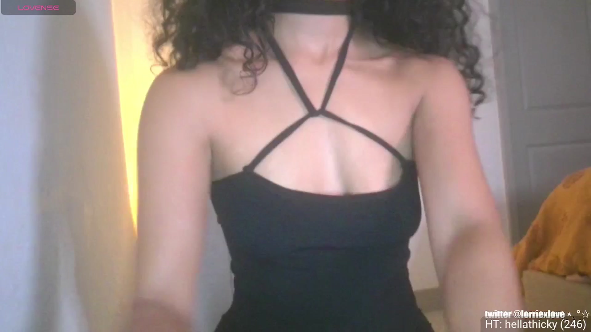 Gallery image thumbnail from Venus_X's myfreecams stream on, 06/02/2025, 06:13 image 10 of 20