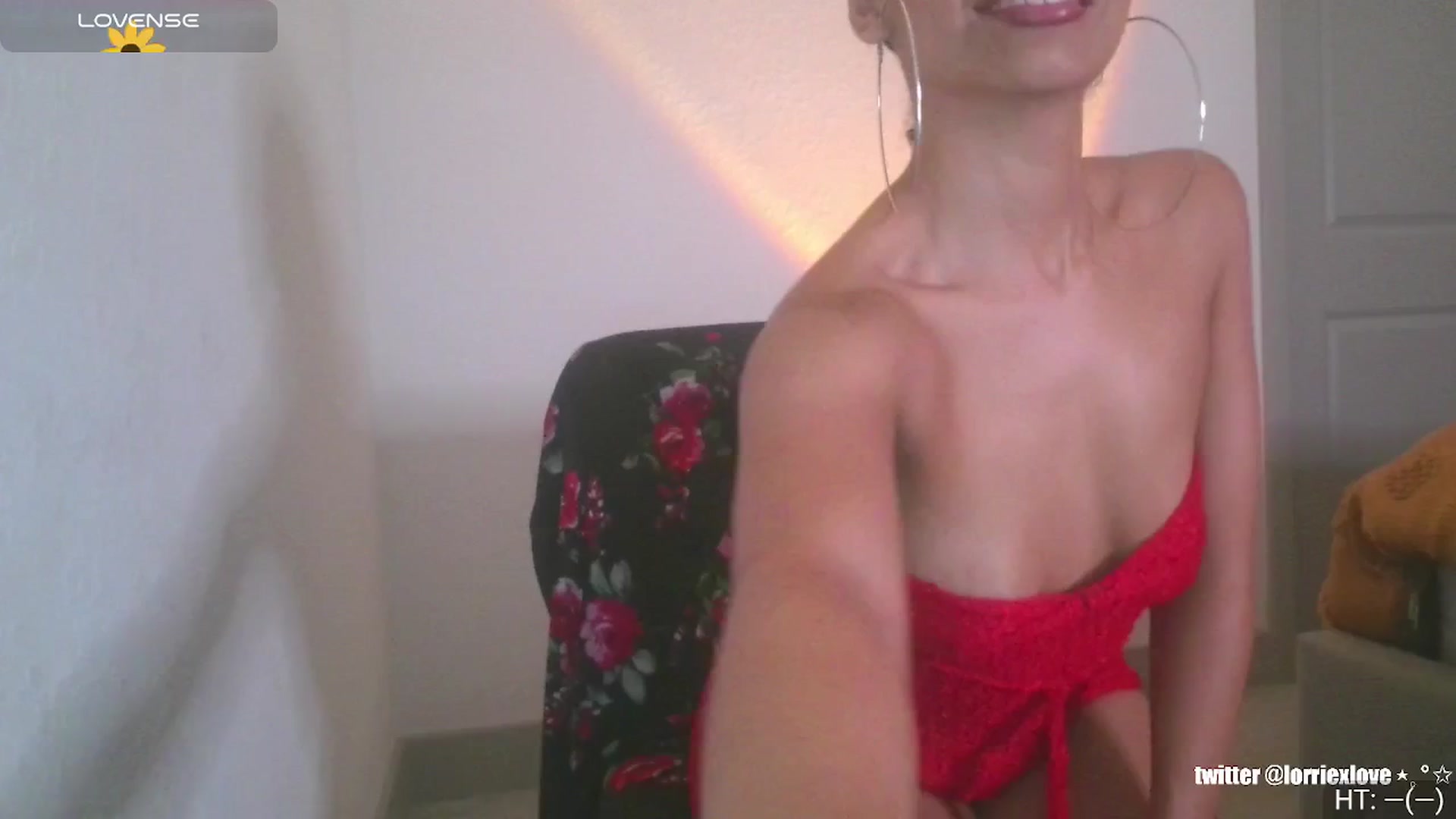 Gallery image thumbnail from Venus_X's myfreecams stream on, 06/13/2025, 06:01 image 4 of 20