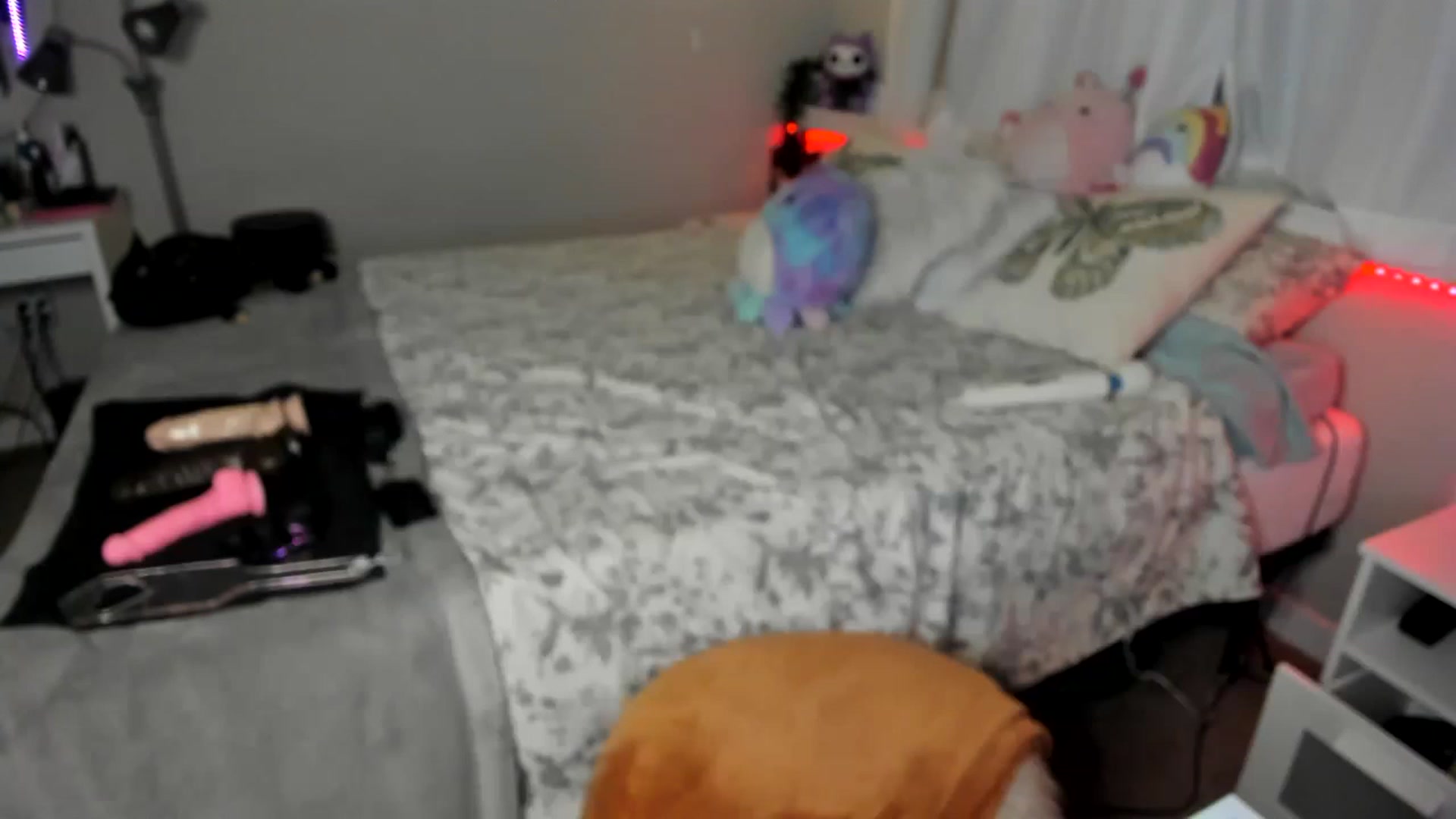Gallery image thumbnail from VenusianAngel's myfreecams stream on, 11/16/2022, 08:38 image 12 of 20