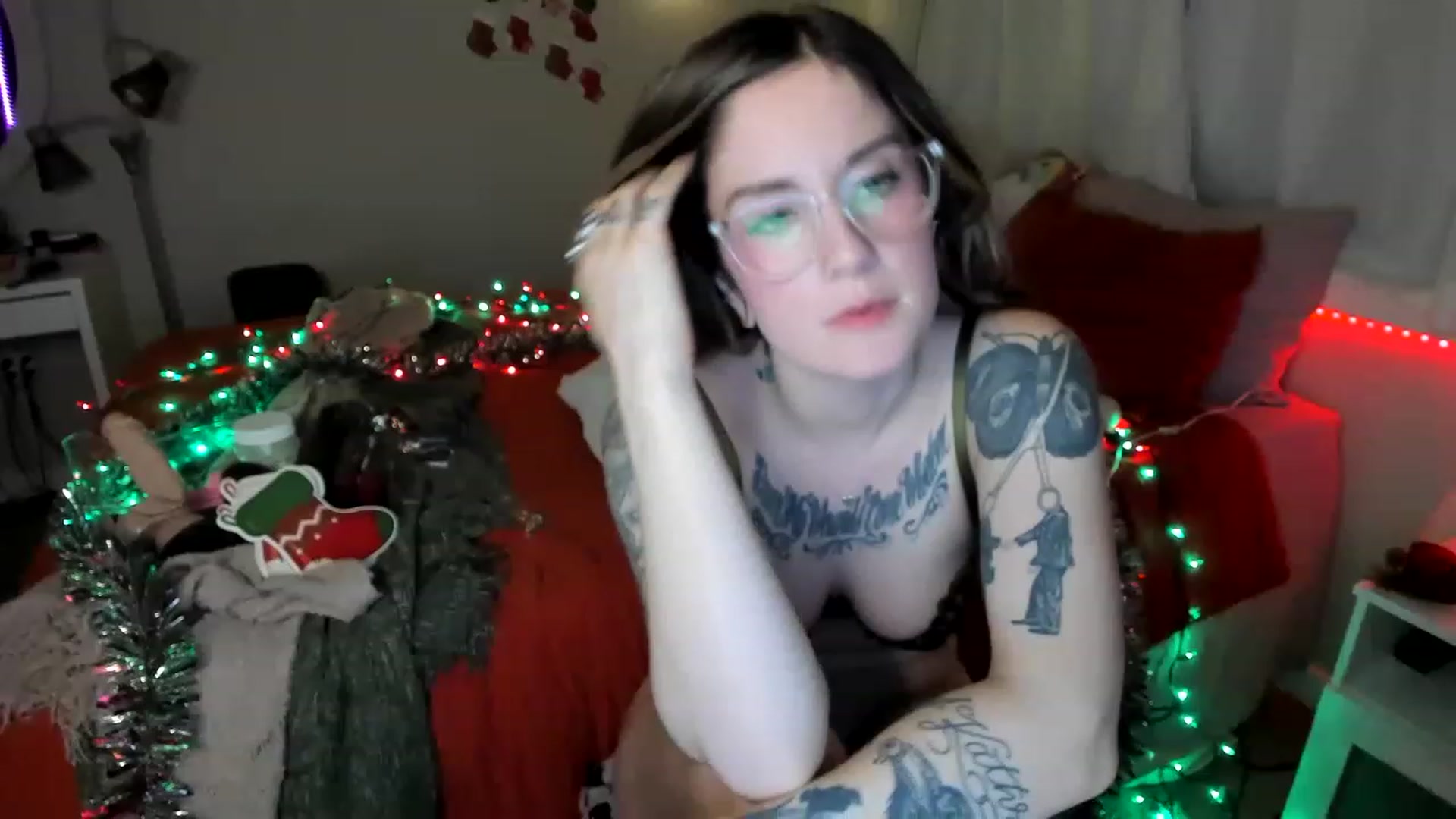 Gallery image thumbnail from VenusianAngel's myfreecams stream on, 12/26/2022, 09:14 image 15 of 20