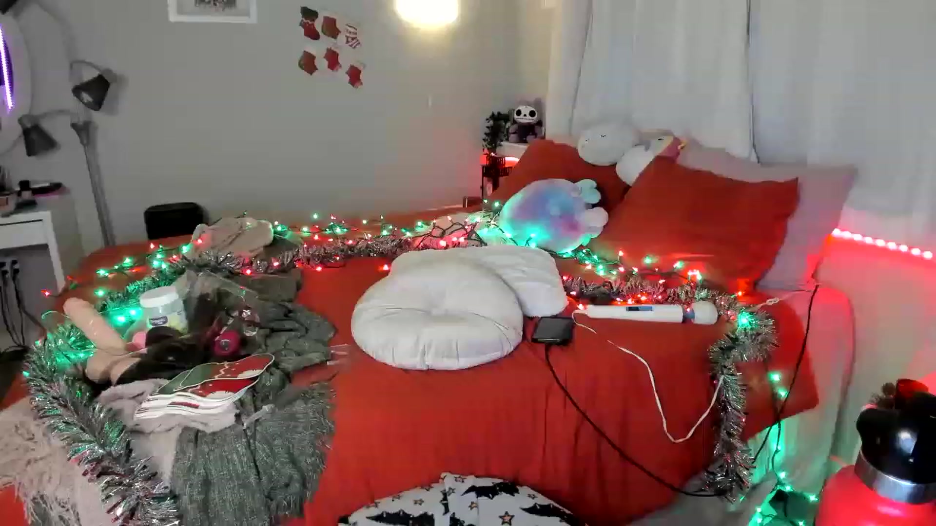 Gallery image thumbnail from VenusianAngel's myfreecams stream on, 12/26/2022, 11:00 image 20 of 20