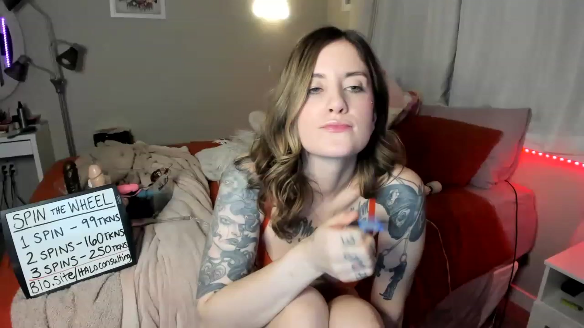 Gallery image thumbnail from VenusianAngel's myfreecams stream on, 01/03/2023, 11:02 image 9 of 20