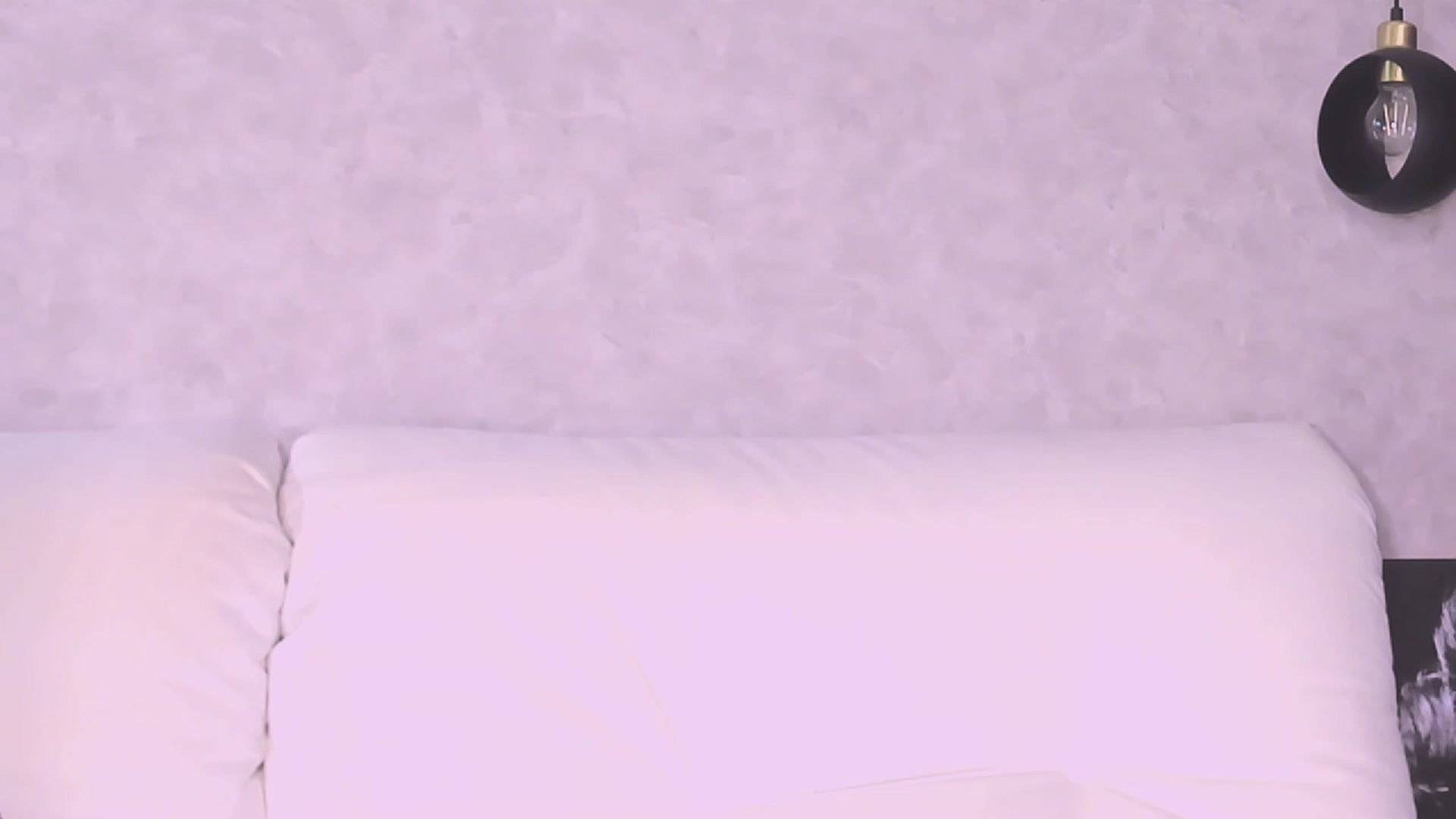 Gallery image thumbnail from VeraAloe's myfreecams stream on, 05/17/2023, 23:17 image 7 of 20