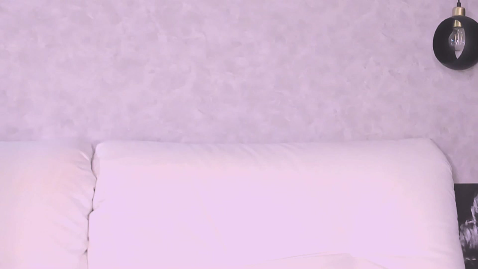 Gallery image thumbnail from VeraAloe's myfreecams stream on, 05/17/2023, 23:17 image 17 of 20