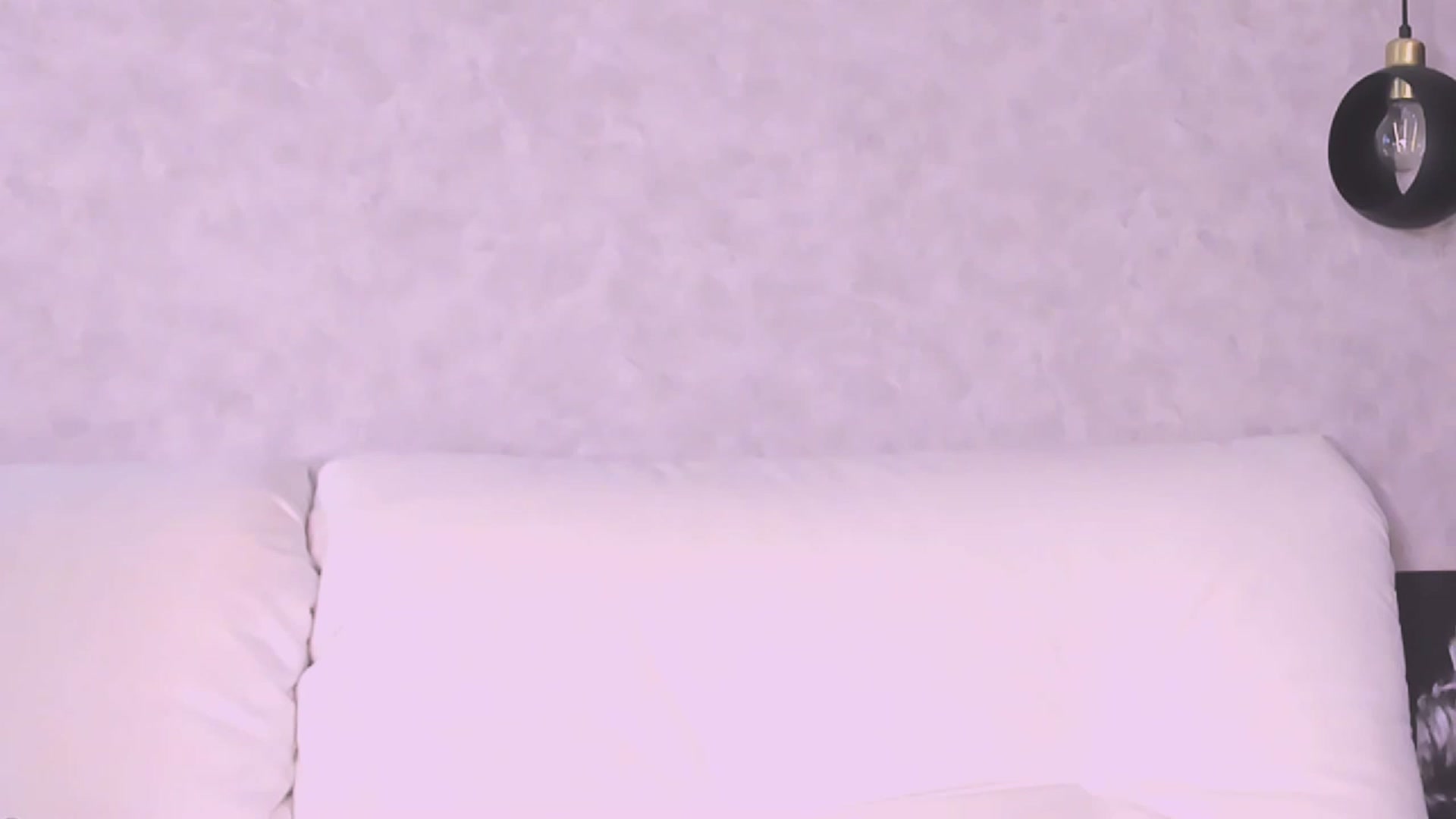 Gallery image thumbnail from VeraAloe's myfreecams stream on, 05/18/2023, 22:36 image 5 of 20