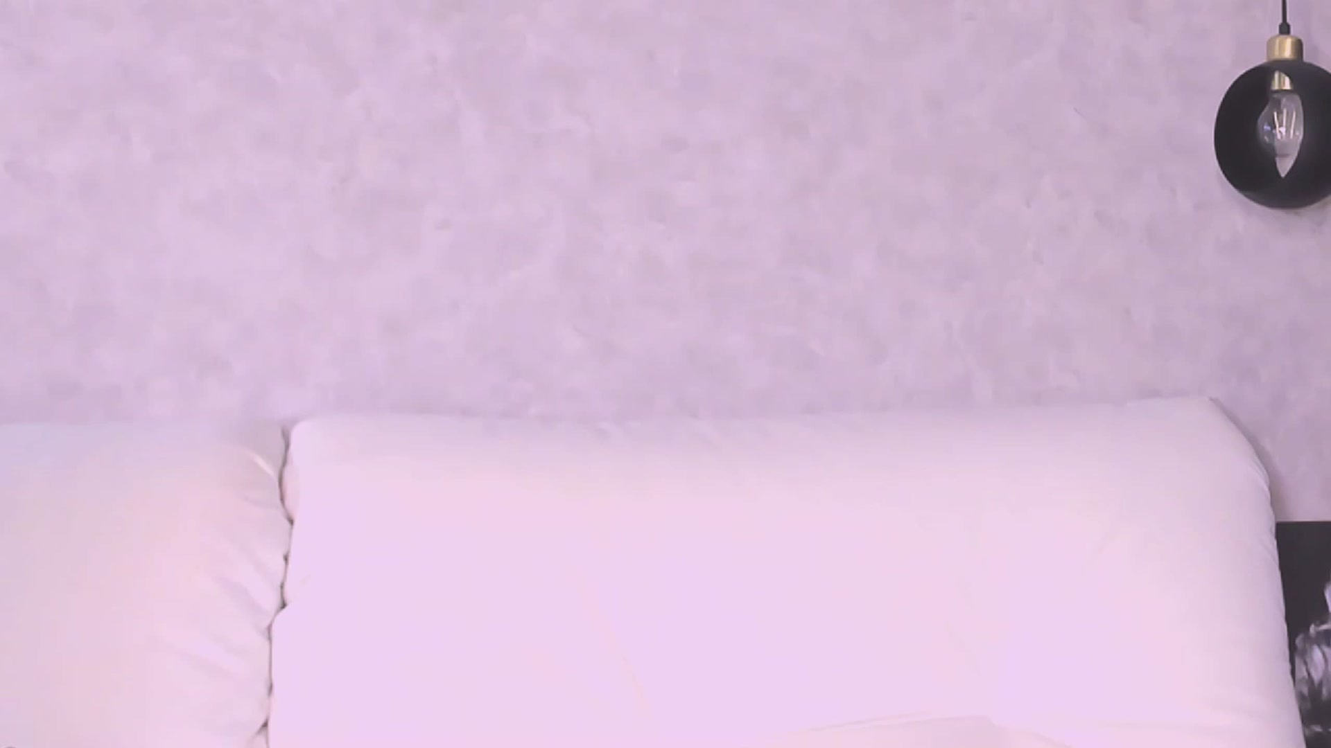 Gallery image thumbnail from VeraAloe's myfreecams stream on, 05/18/2023, 22:36 image 4 of 20