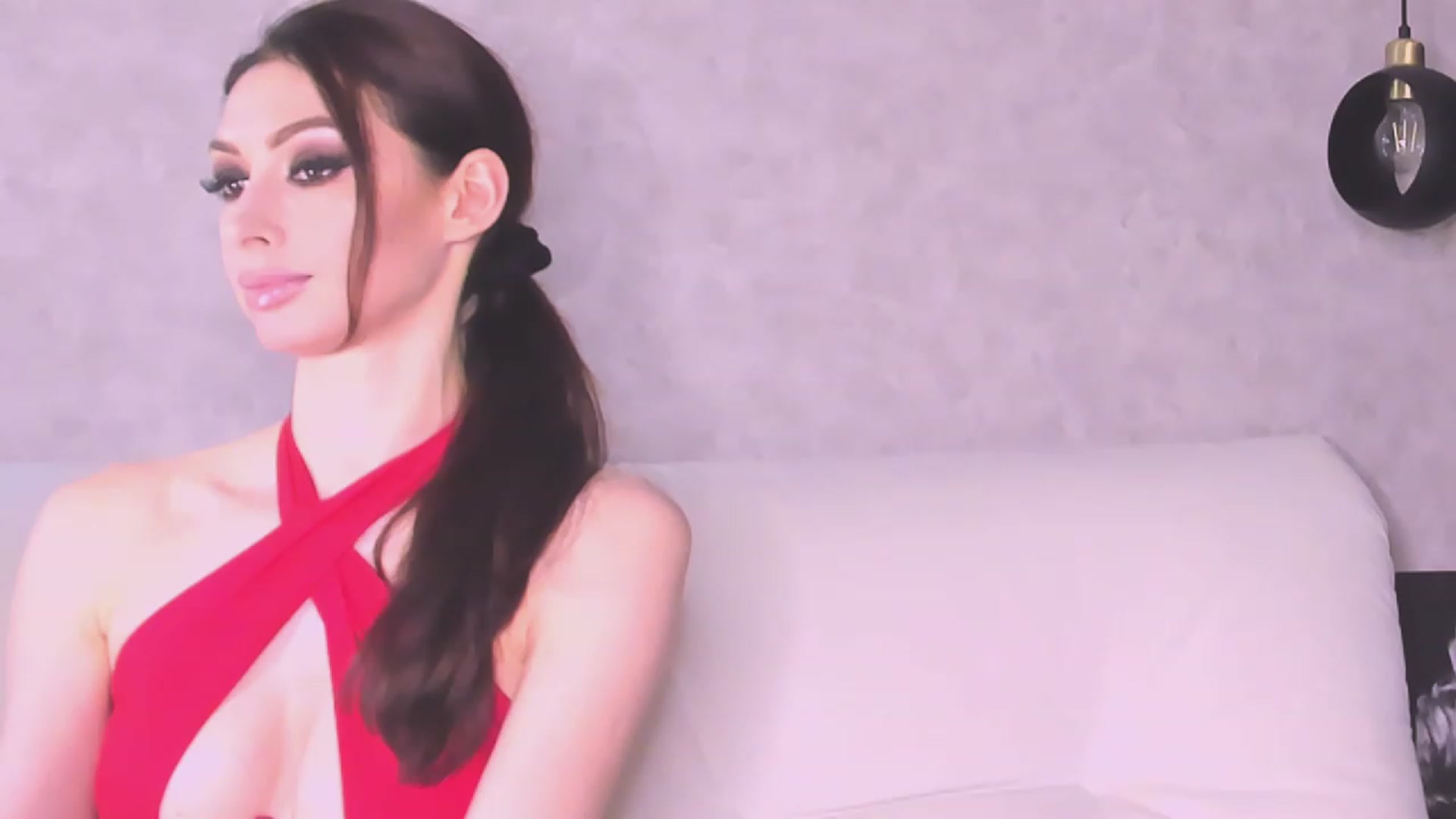 Gallery image thumbnail from VeraAloe's myfreecams stream on, 05/18/2023, 22:36 image 17 of 20