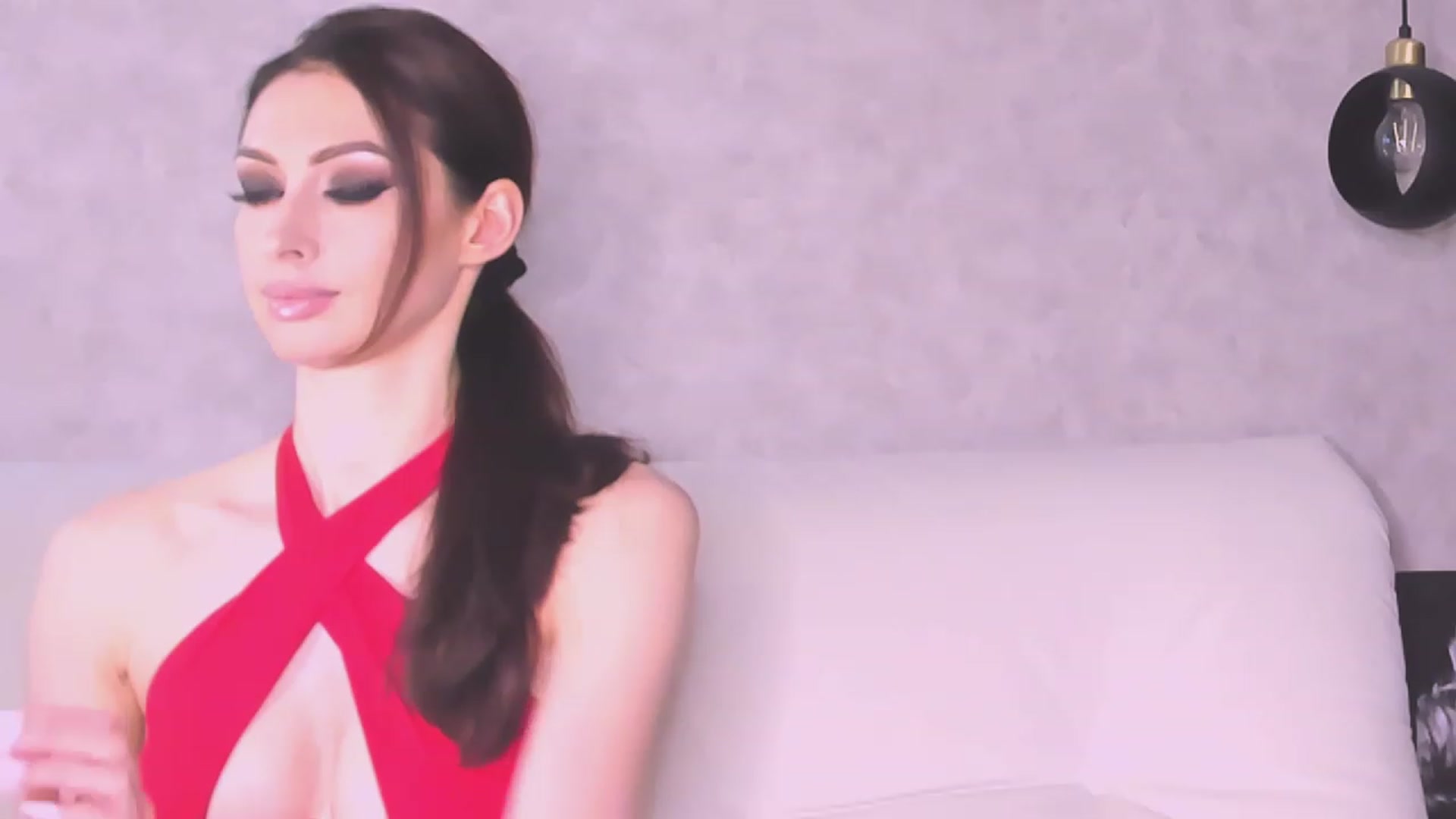 Gallery image thumbnail from VeraAloe's myfreecams stream on, 05/18/2023, 22:36 image 6 of 20