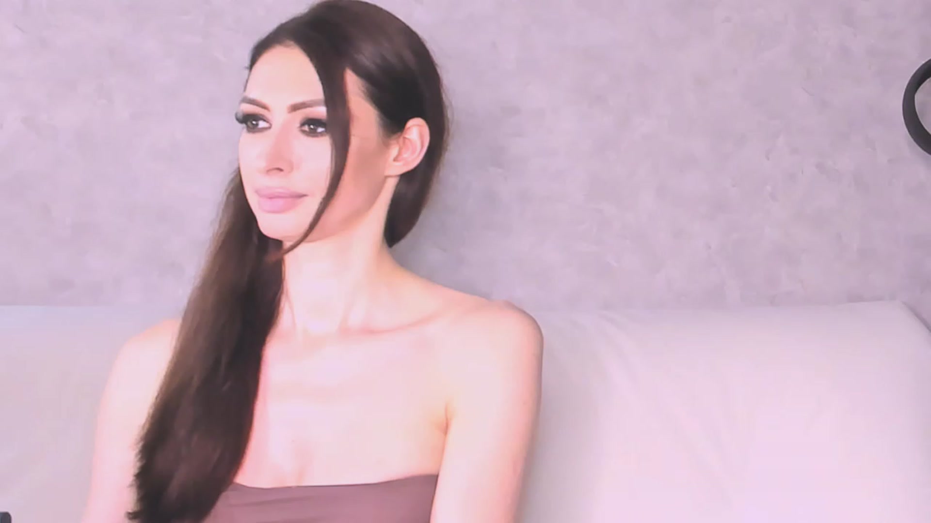 Gallery image thumbnail from VeraAloe's myfreecams stream on, 05/26/2023, 22:54 image 12 of 20