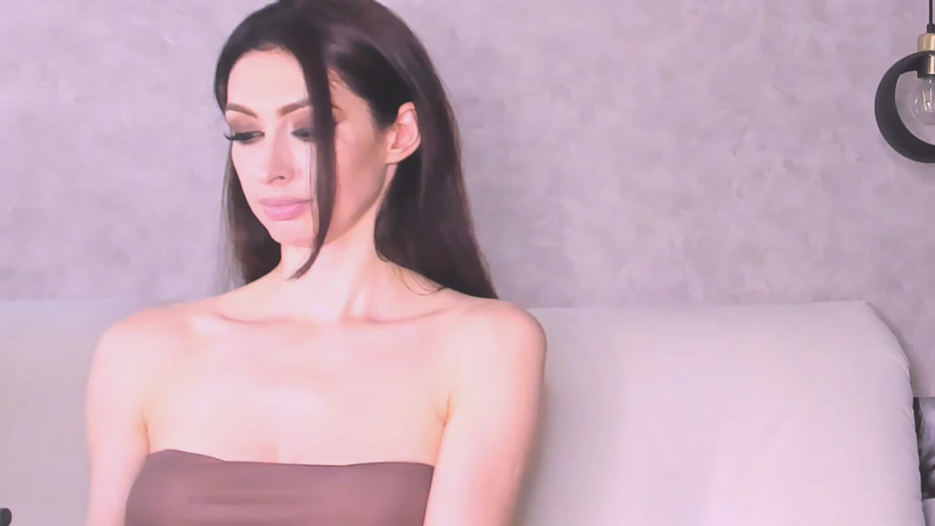 Gallery image thumbnail from VeraAloe's myfreecams stream on, 06/01/2023, 24:05 image 3 of 20