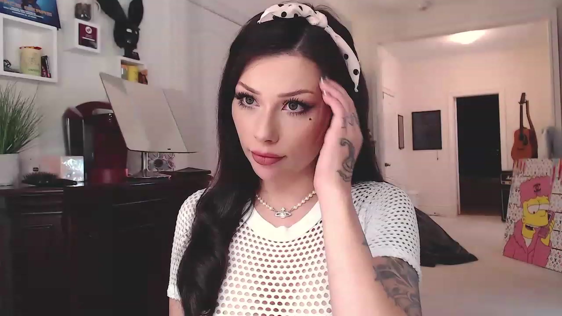 Gallery image thumbnail from VeraBambi's myfreecams stream on, 04/01/2023, 07:56 image 5 of 20