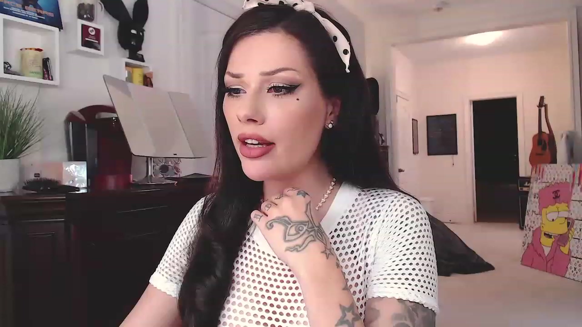 Gallery image thumbnail from VeraBambi's myfreecams stream on, 04/01/2023, 07:56 image 7 of 20