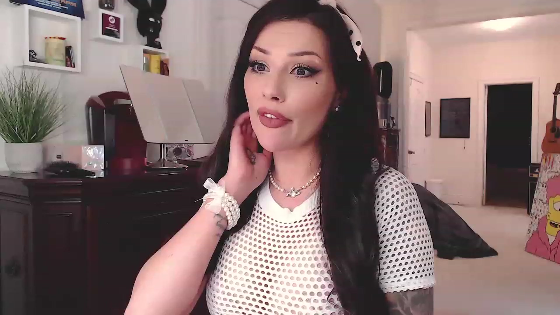Gallery image thumbnail from VeraBambi's myfreecams stream on, 04/01/2023, 08:48 image 10 of 20