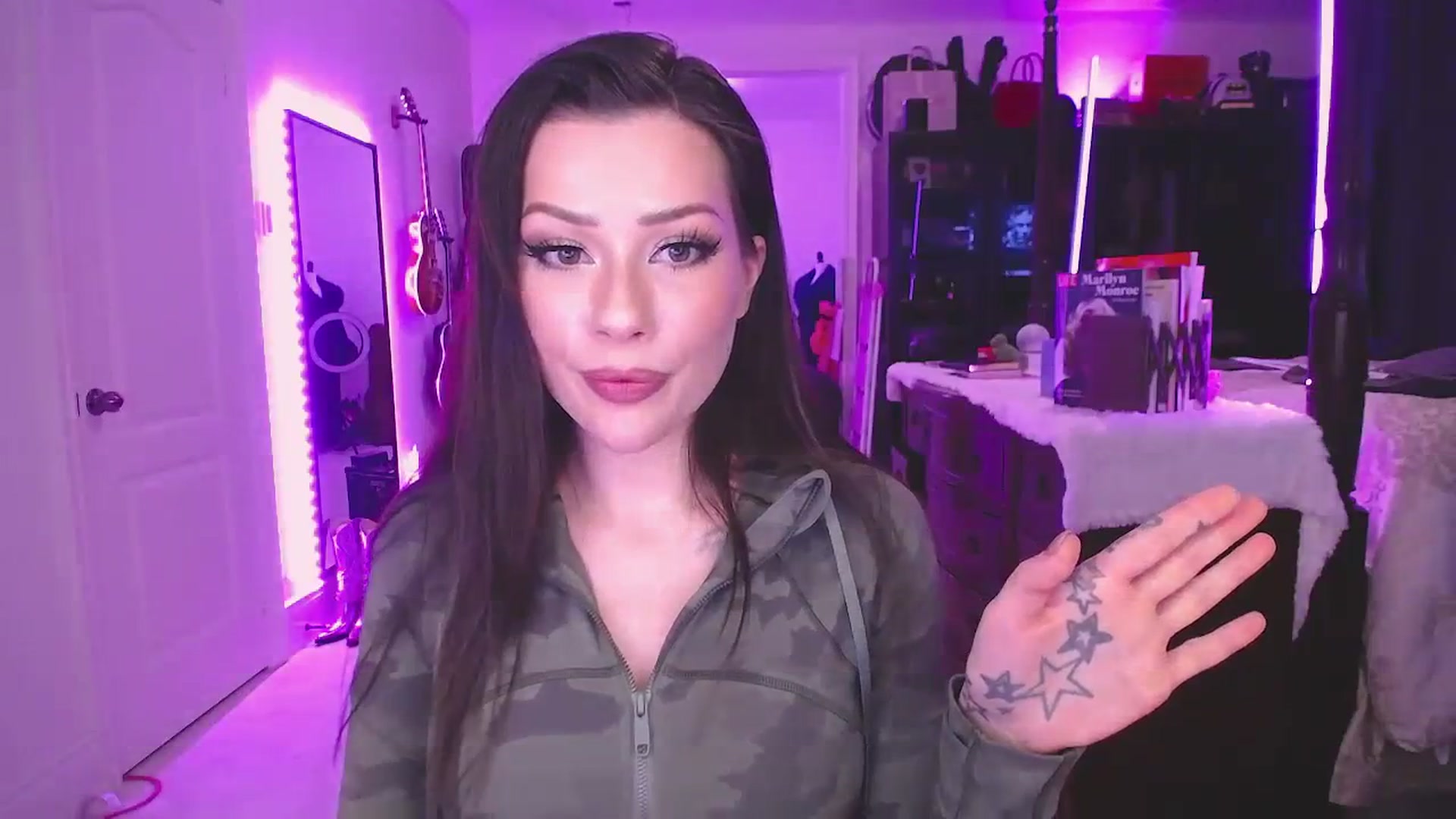 Gallery image thumbnail from VeraBambi's myfreecams stream on, 03/11/2024, 05:12 image 13 of 20