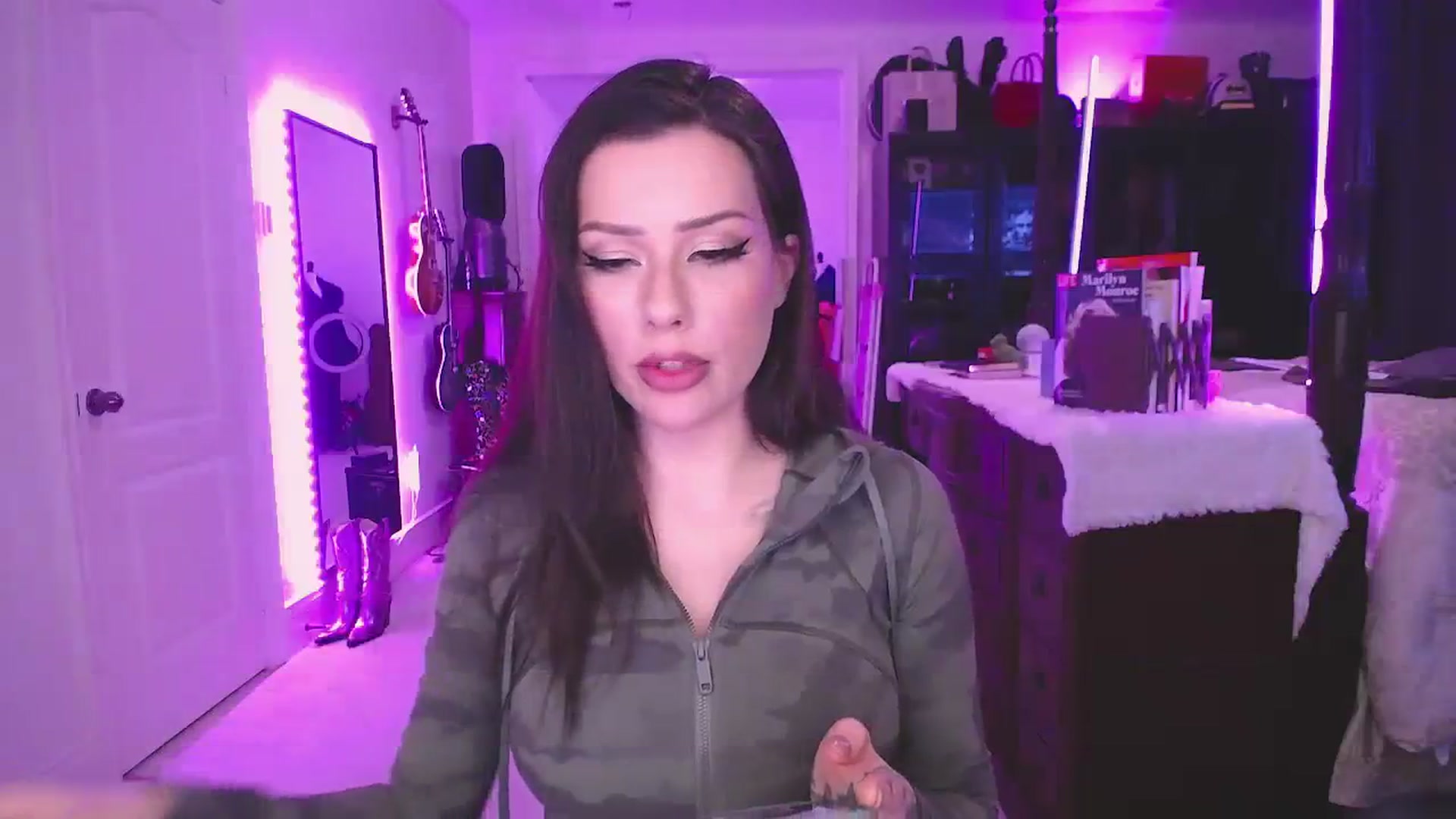 Gallery image thumbnail from VeraBambi's myfreecams stream on, 03/11/2024, 05:12 image 12 of 20