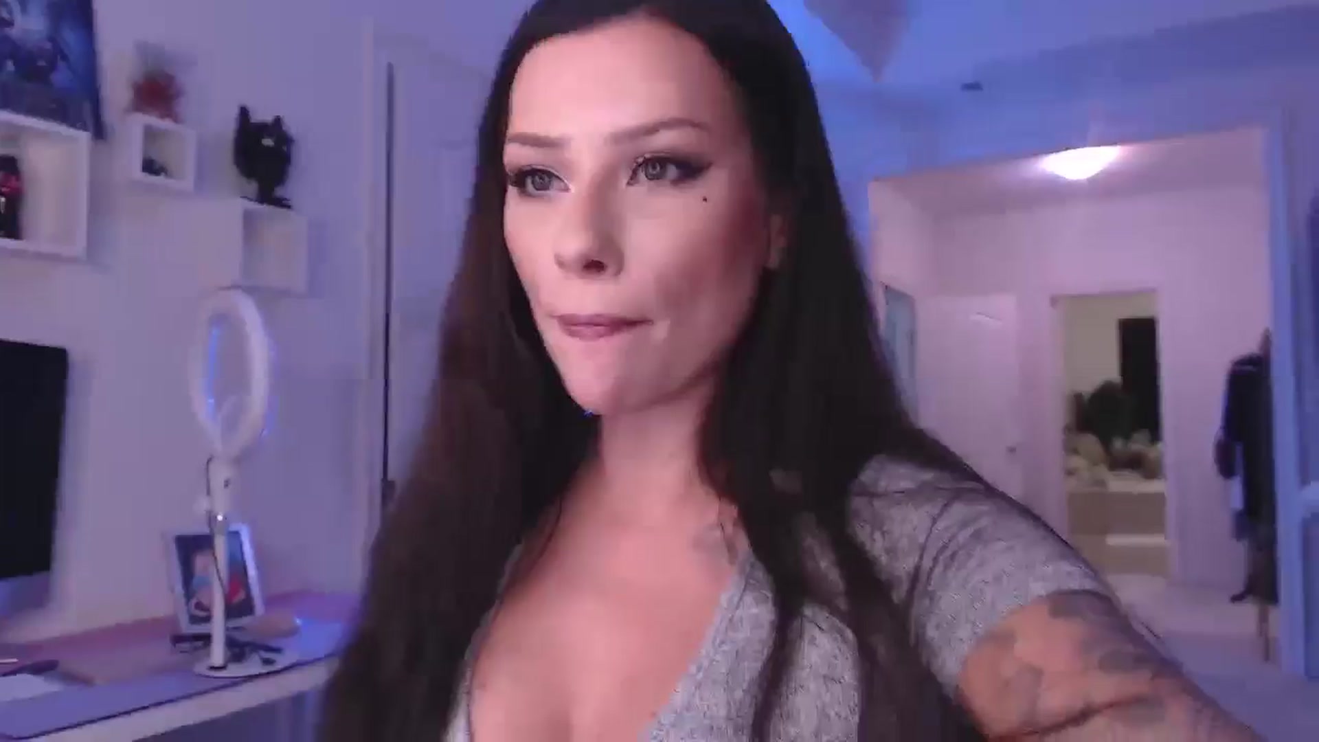 Gallery image thumbnail from VeraBambi's myfreecams stream on, 11/13/2024, 04:24 image 18 of 20