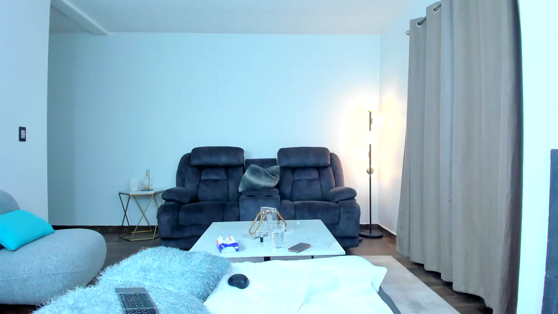 Gallery image thumbnail from Veracarusso's myfreecams stream on, 06/23/2023, 09:16 image 13 of 20