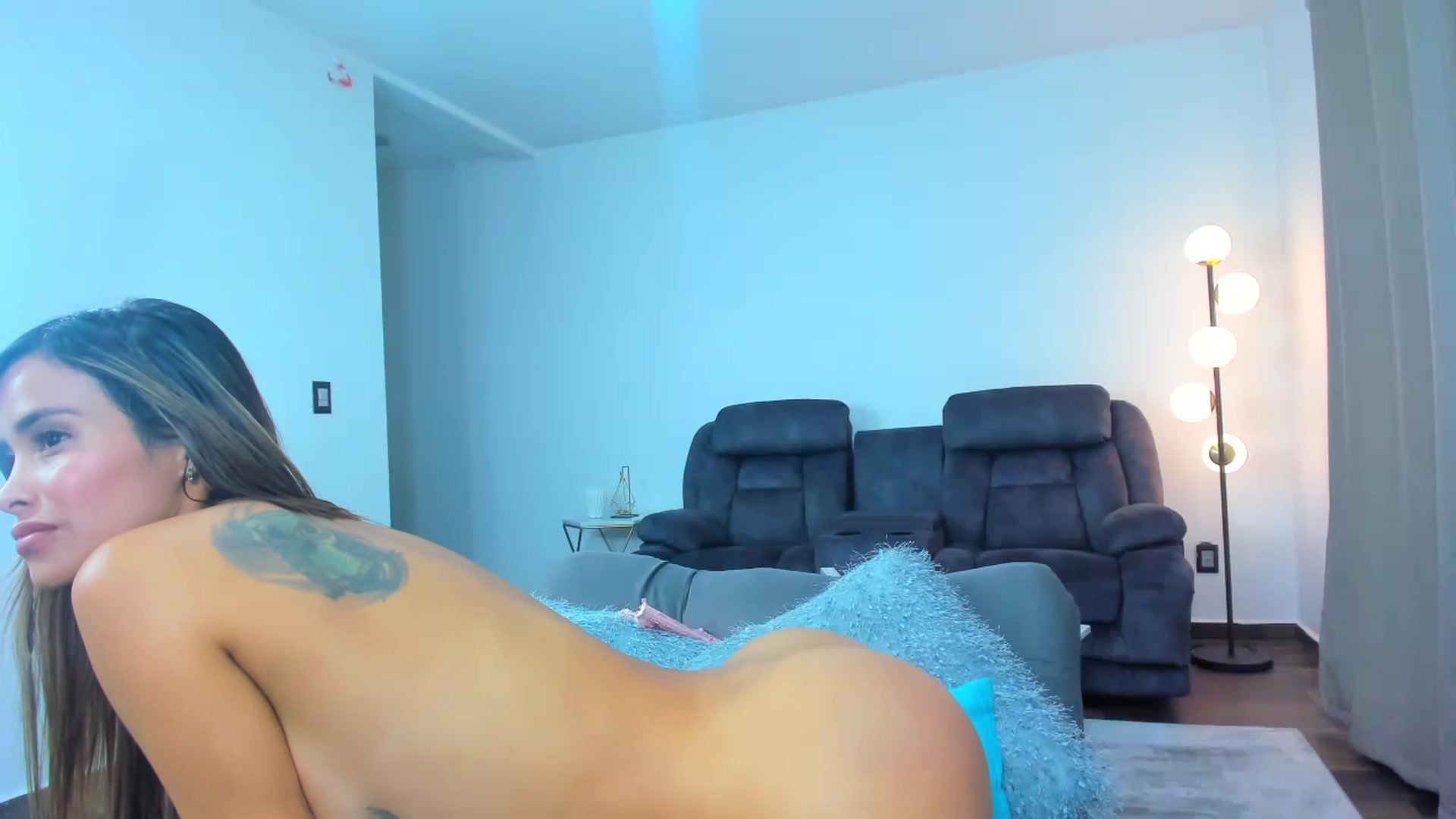 Gallery image thumbnail from Veracarusso's myfreecams stream on, 07/07/2023, 07:37 image 8 of 20