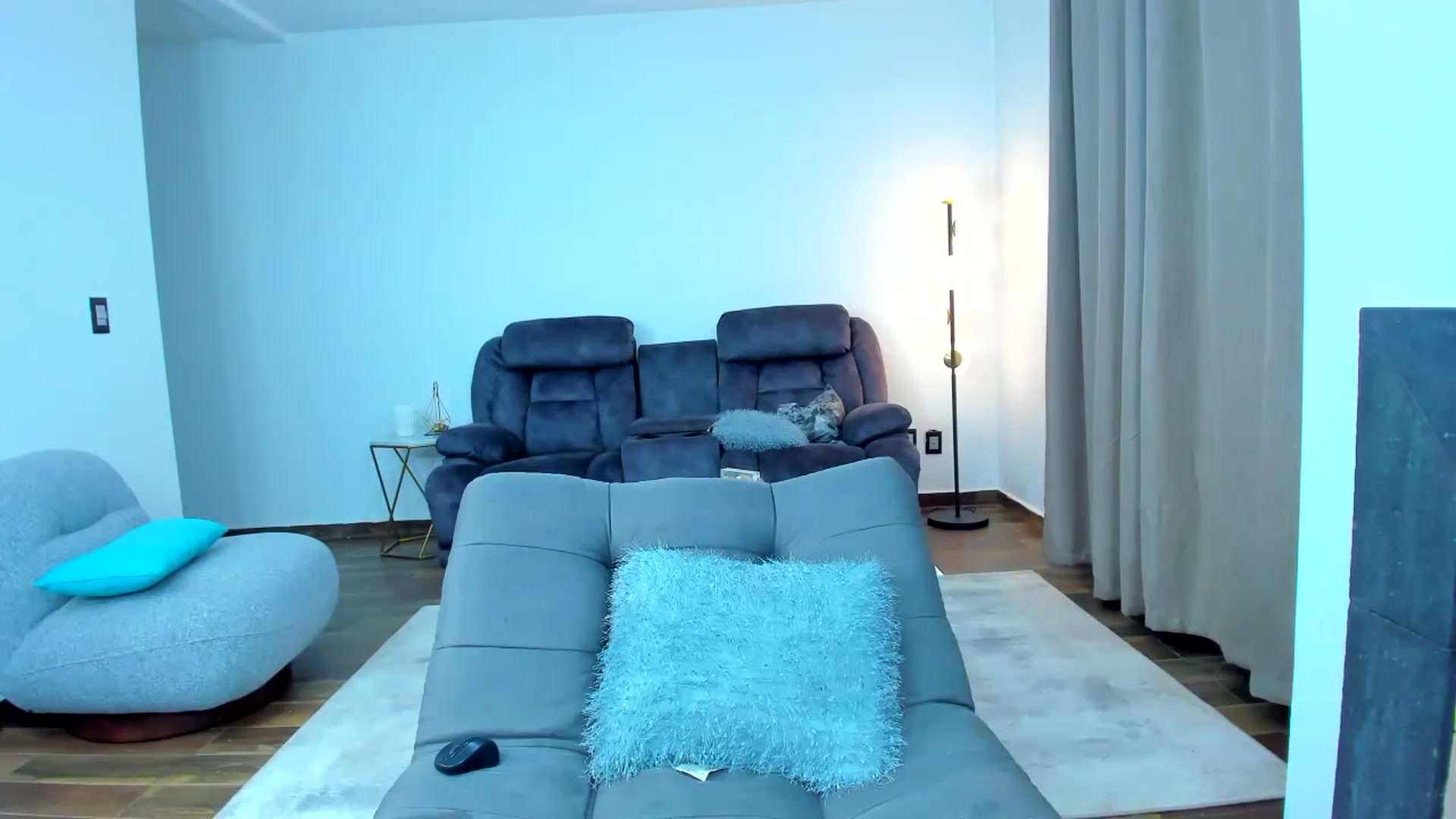 Gallery image thumbnail from Veracarusso's myfreecams stream on, 07/18/2023, 09:49 image 13 of 20