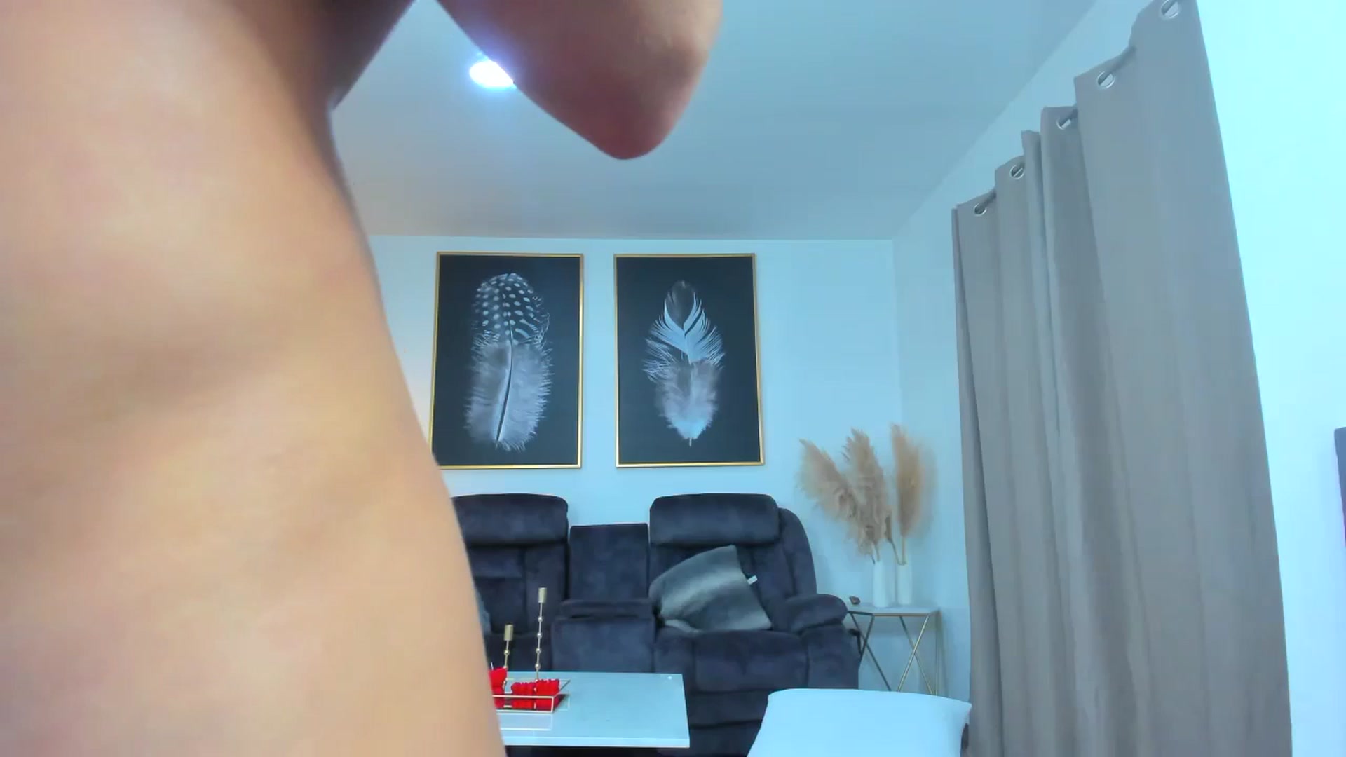 Gallery image thumbnail from Veracarusso's myfreecams stream on, 02/19/2024, 12:51 image 18 of 20