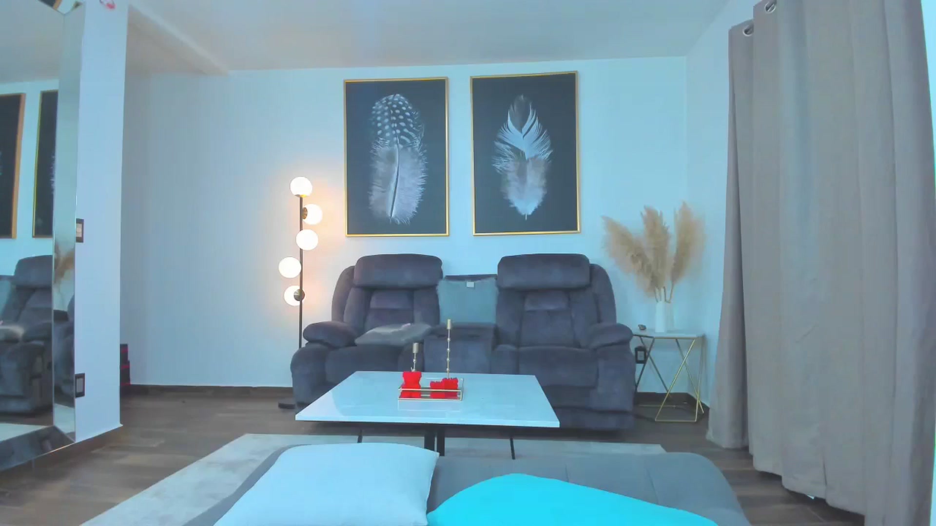Gallery image thumbnail from Veracarusso's myfreecams stream on, 03/19/2024, 06:05 image 2 of 20