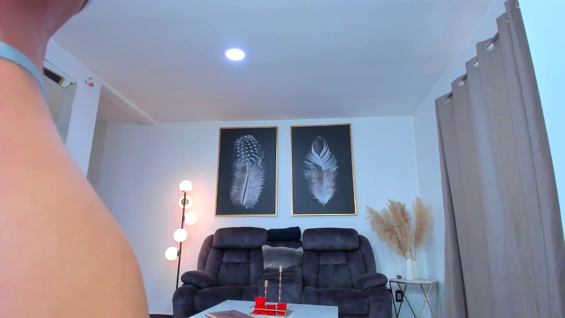 Gallery image thumbnail from Veracarusso's myfreecams stream on, 05/09/2024, 24:26 image 4 of 20