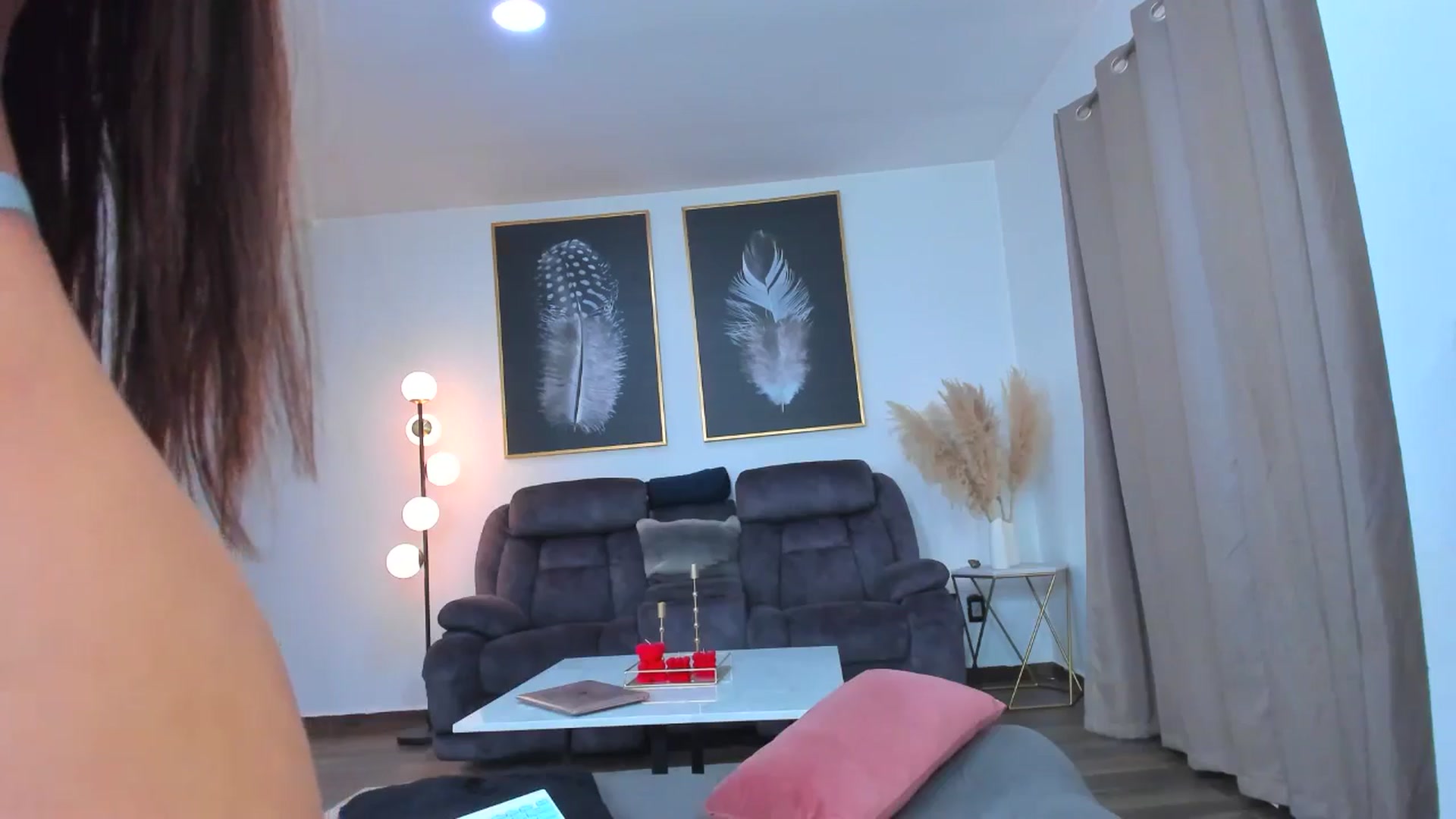Gallery image thumbnail from Veracarusso's myfreecams stream on, 05/09/2024, 24:26 image 5 of 20