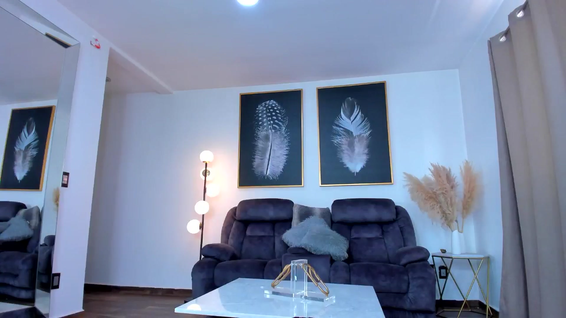 Gallery image thumbnail from Veracarusso's myfreecams stream on, 05/30/2024, 19:59 image 20 of 20