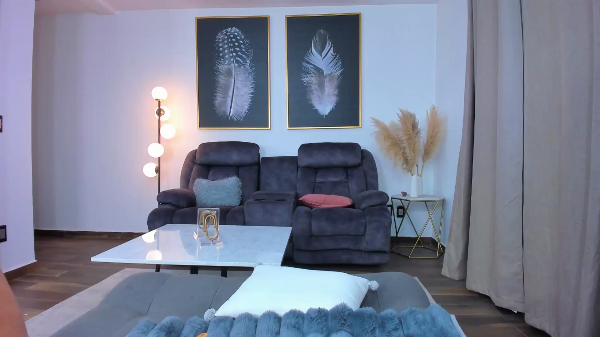 Gallery image thumbnail from Veracarusso's myfreecams stream on, 07/11/2024, 09:52 image 1 of 20