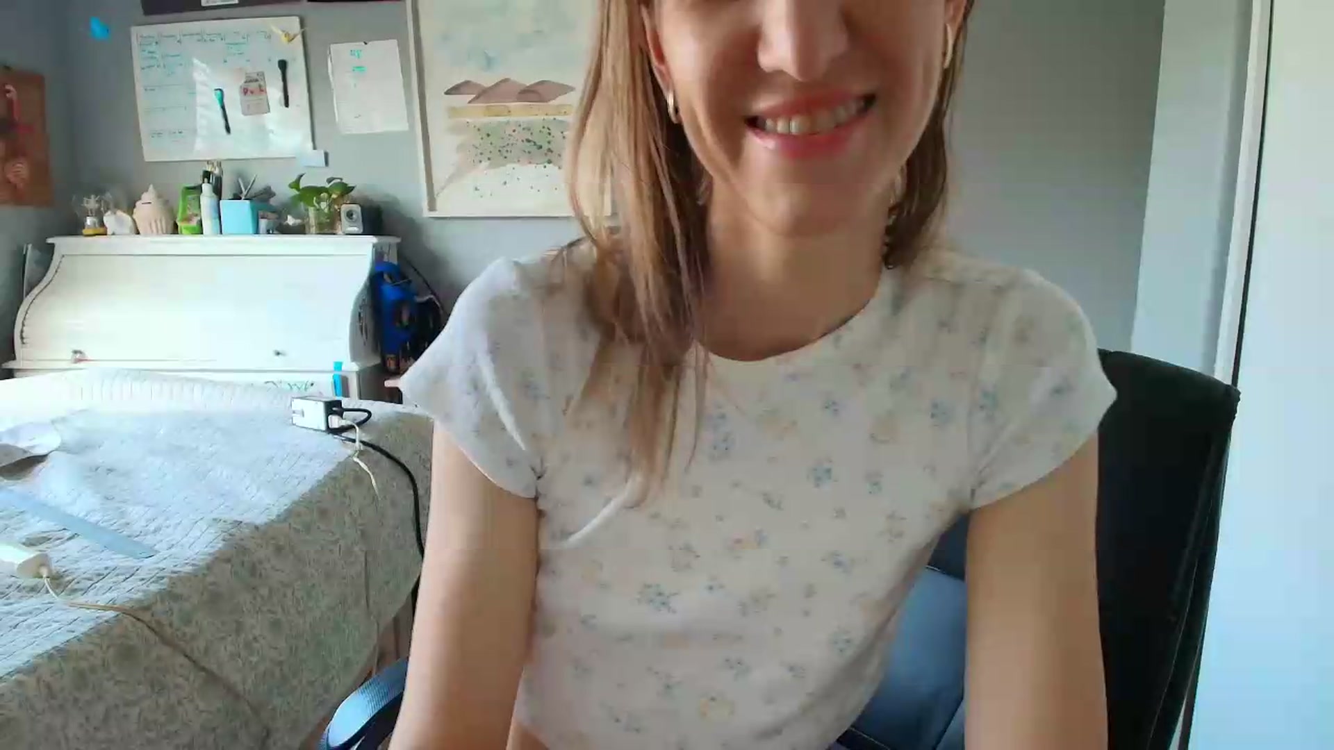 Gallery image thumbnail from Verafit's myfreecams stream on, 05/19/2026, 17:44 image 19 of 20