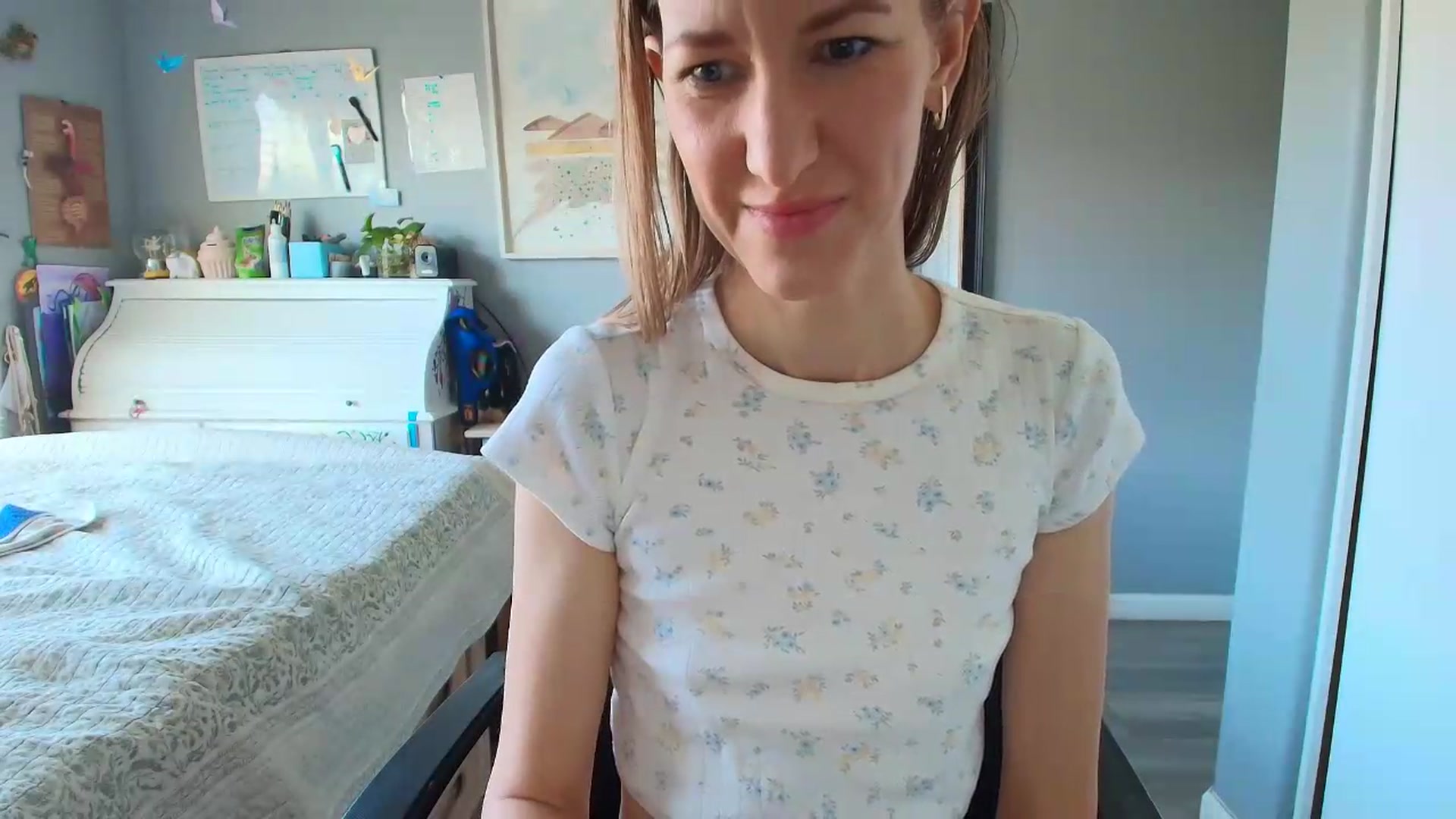 Gallery image thumbnail from Verafit's myfreecams stream on, 05/20/2026, 18:21 image 4 of 20