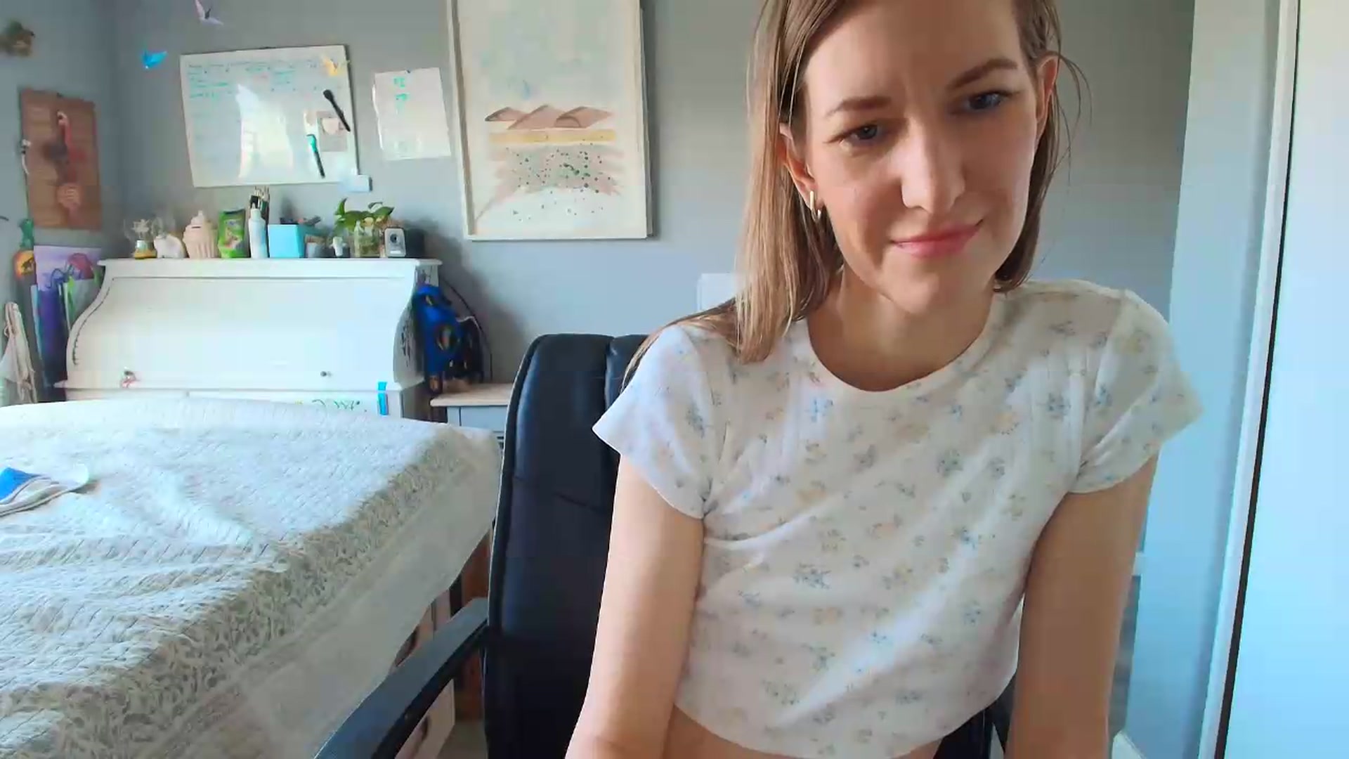 Gallery image thumbnail from Verafit's myfreecams stream on, 05/20/2026, 18:21 image 5 of 20