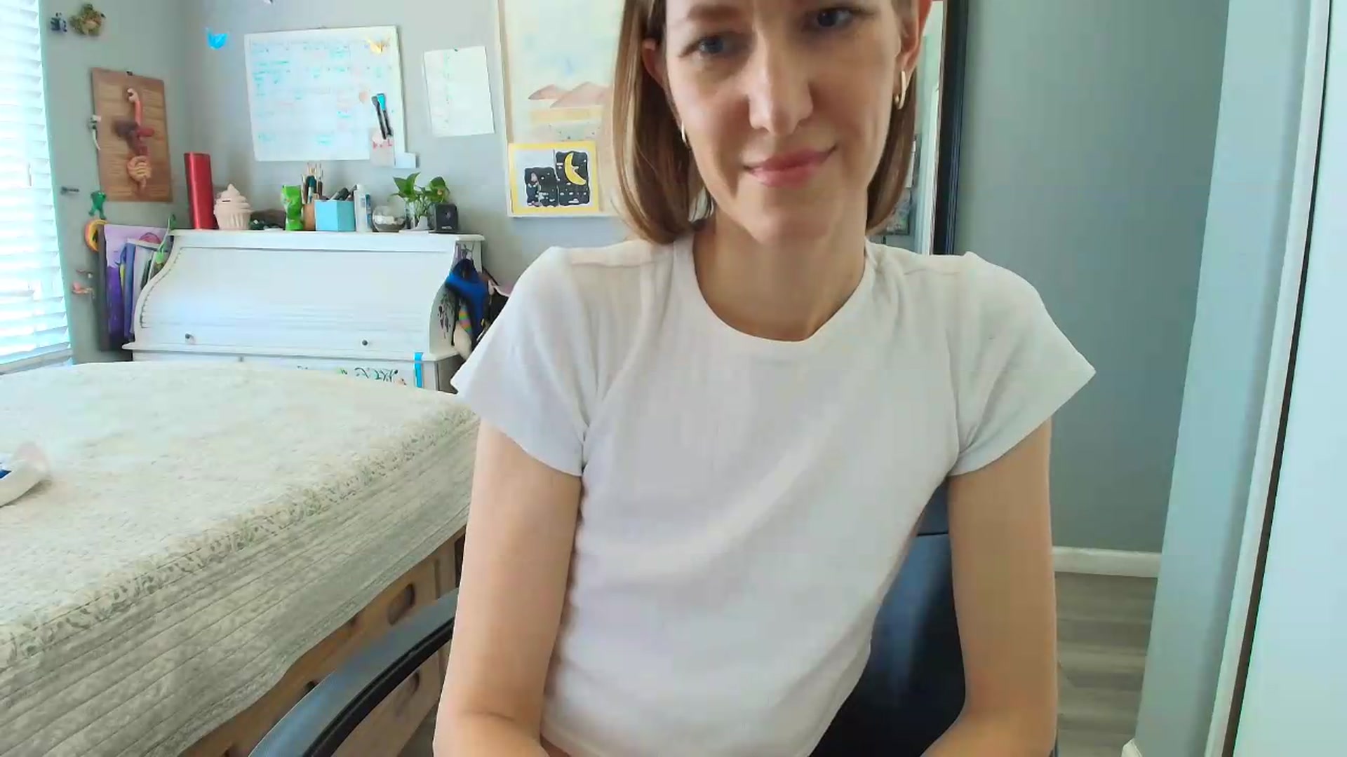 Gallery image thumbnail from Verafit's myfreecams stream on, 06/04/2026, 18:17 image 11 of 20