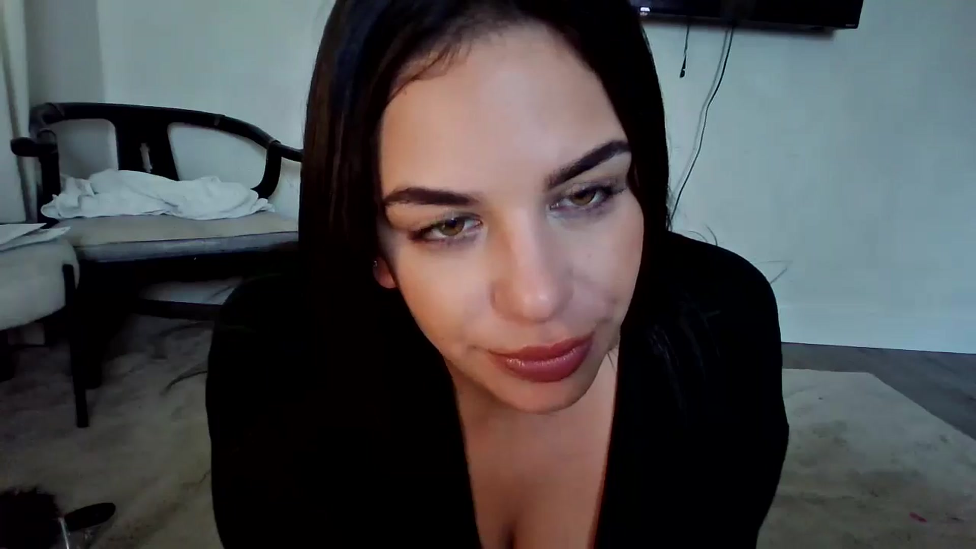 Gallery image thumbnail from Veravex's myfreecams stream on, 05/25/2025, 19:06 image 9 of 20