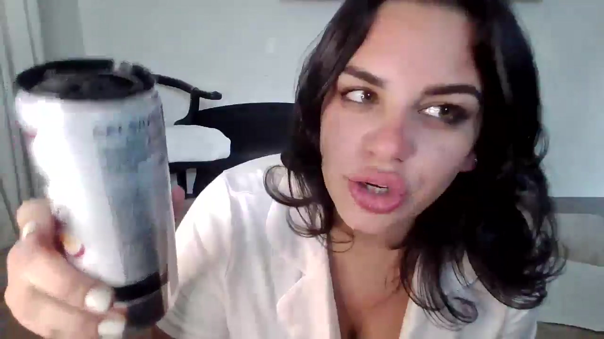 Gallery image thumbnail from Veravex's myfreecams stream on, 05/27/2025, 20:55 image 5 of 20