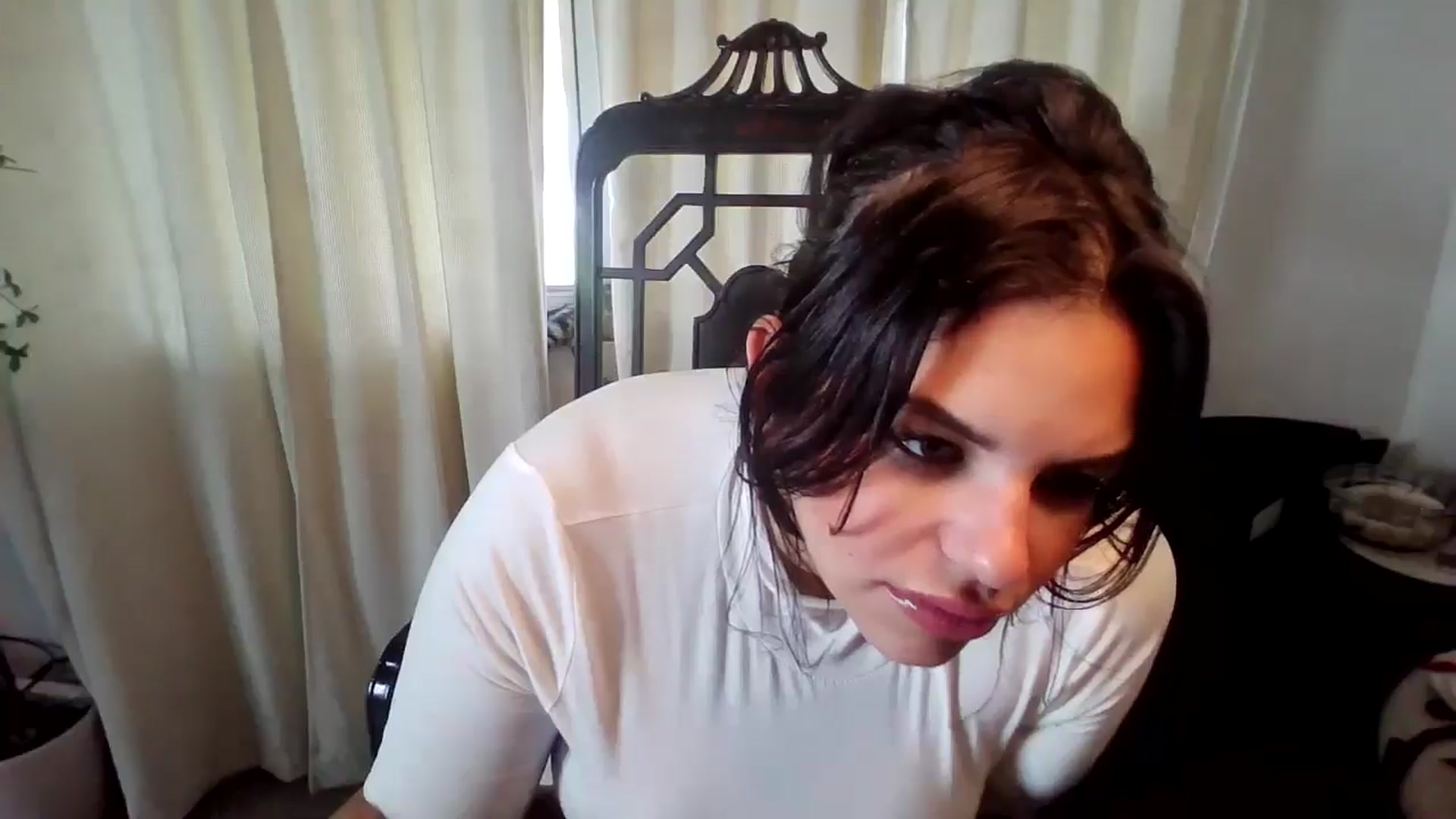 Gallery image thumbnail from Veravex's myfreecams stream on, 06/10/2025, 13:11 image 17 of 20
