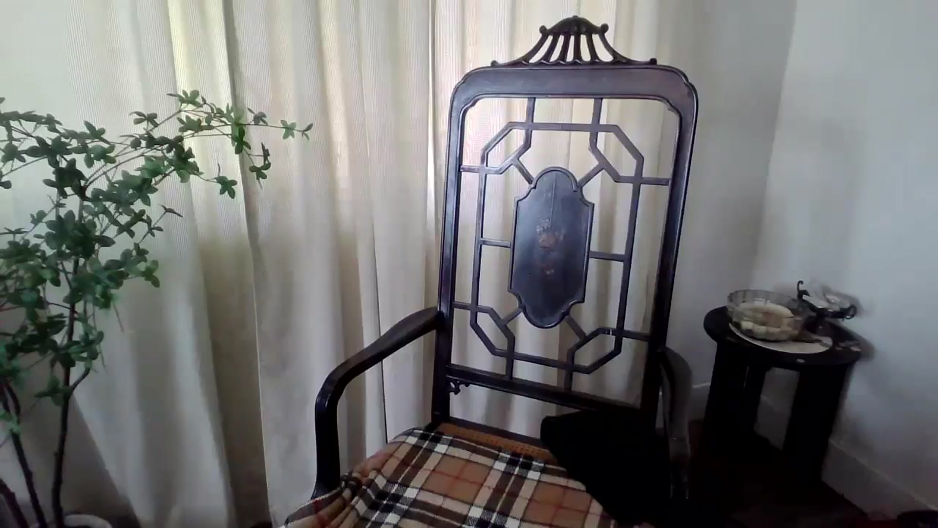 Gallery image thumbnail from Veravex's myfreecams stream on, 06/17/2025, 17:03 image 12 of 20