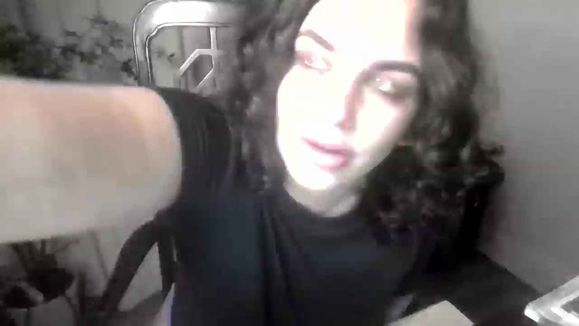 Gallery image thumbnail from Veravex's myfreecams stream on, 06/19/2025, 01:51 image 11 of 20