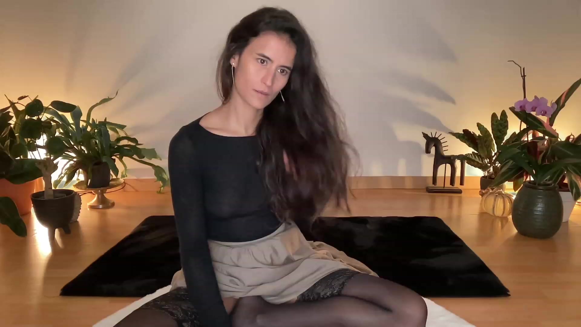 Gallery image thumbnail from Veritas_Noir's myfreecams stream on, 11/15/2022, 22:24 image 6 of 20