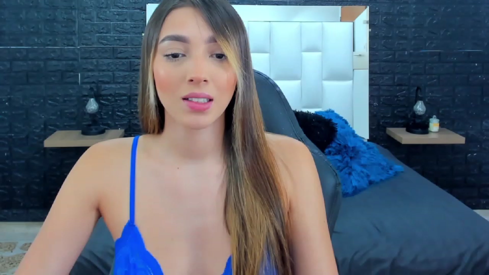 Gallery image thumbnail from Vero_h's myfreecams stream on, 07/07/2023, 24:00 image 6 of 20