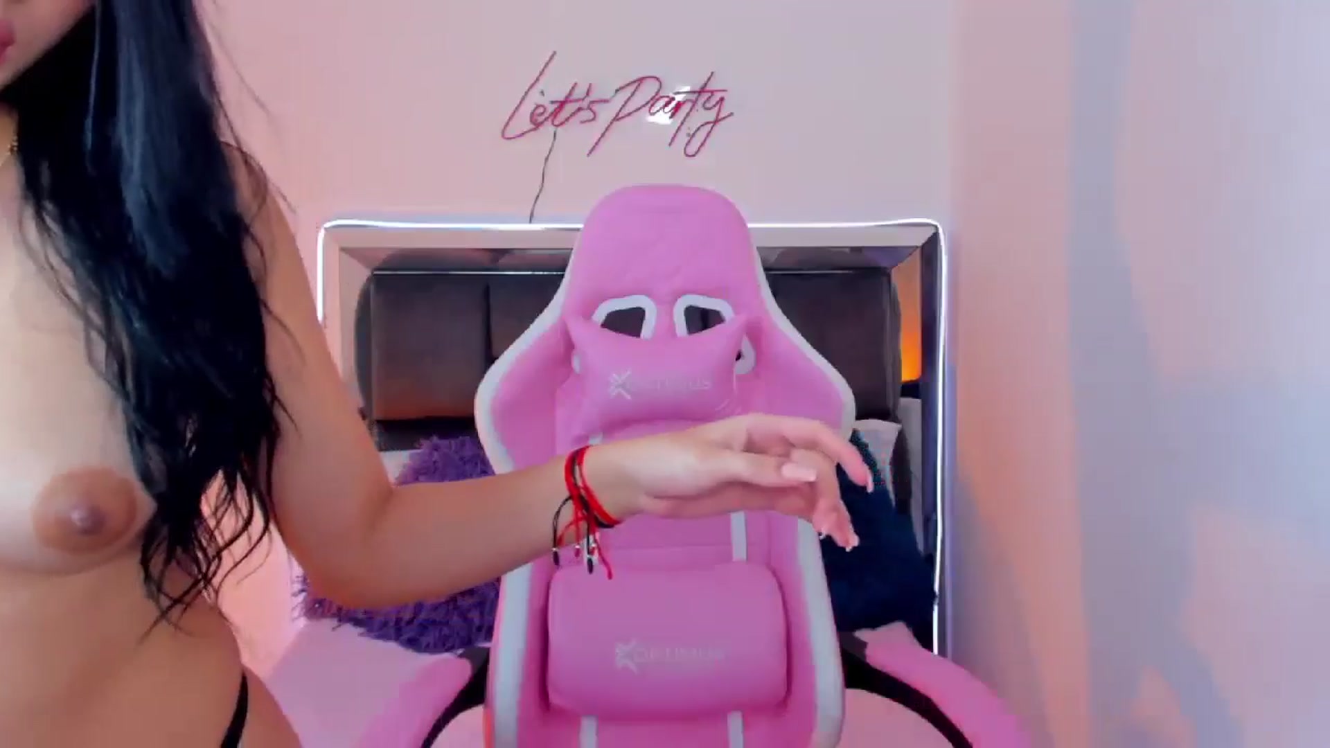 Gallery image thumbnail from Vero_h's myfreecams stream on, 09/08/2024, 06:27 image 20 of 20