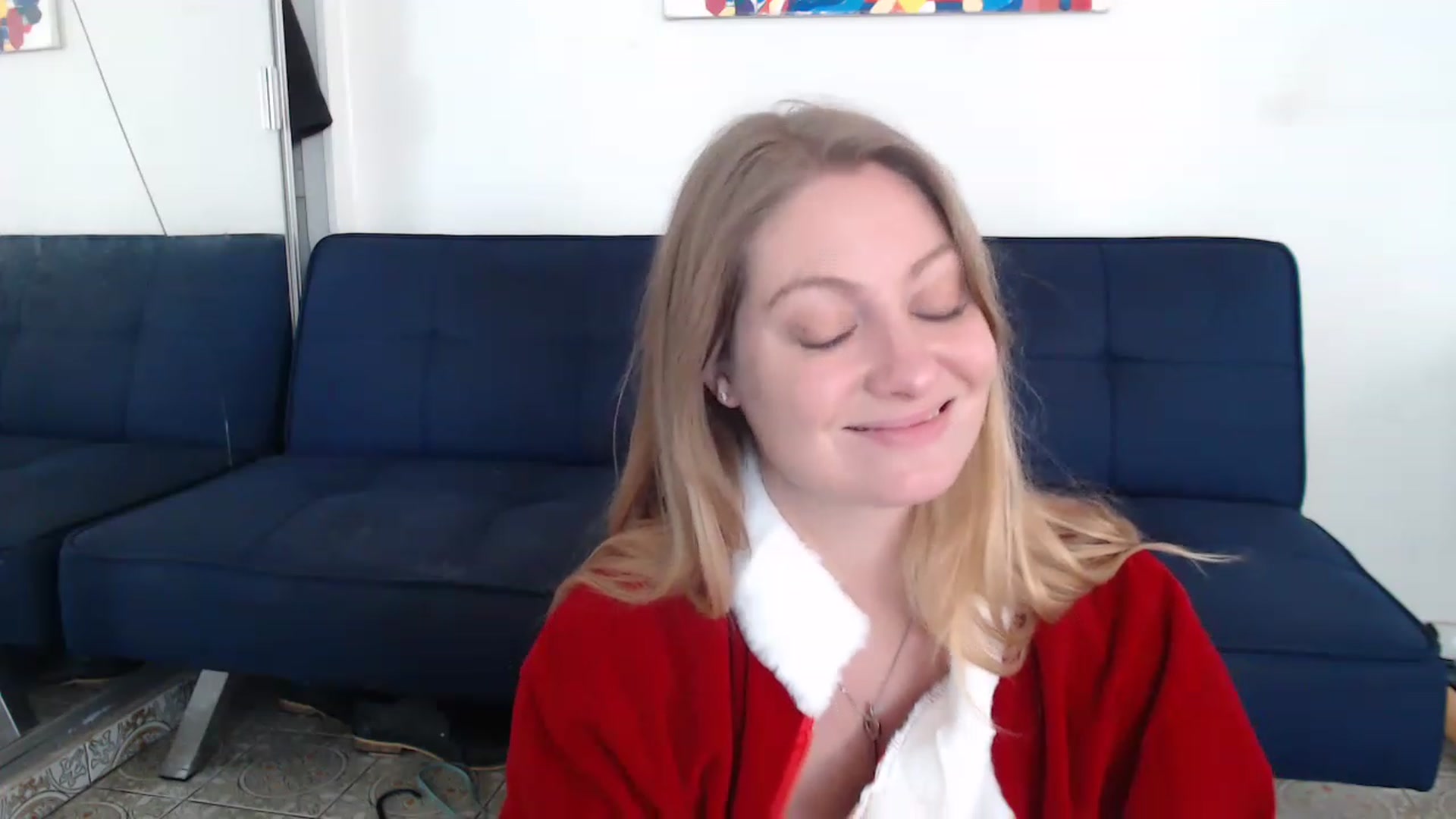 Gallery image thumbnail from VeronicaOMG's myfreecams stream on, 12/24/2022, 20:17 image 20 of 20