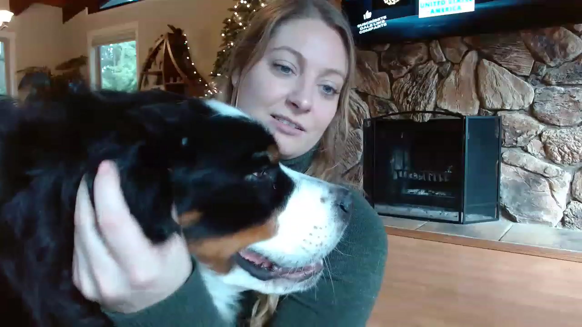 Gallery image thumbnail from VeronicaOMG's myfreecams stream on, 01/06/2023, 21:15 image 10 of 20