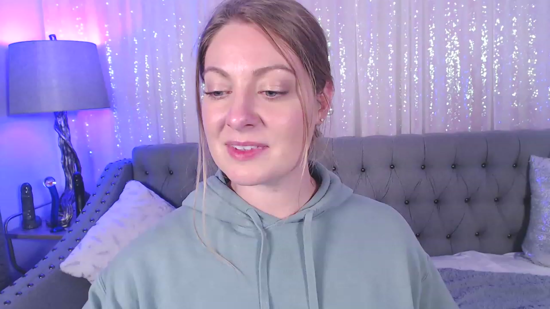 Gallery image thumbnail from VeronicaOMG's myfreecams stream on, 01/26/2023, 04:31 image 8 of 20