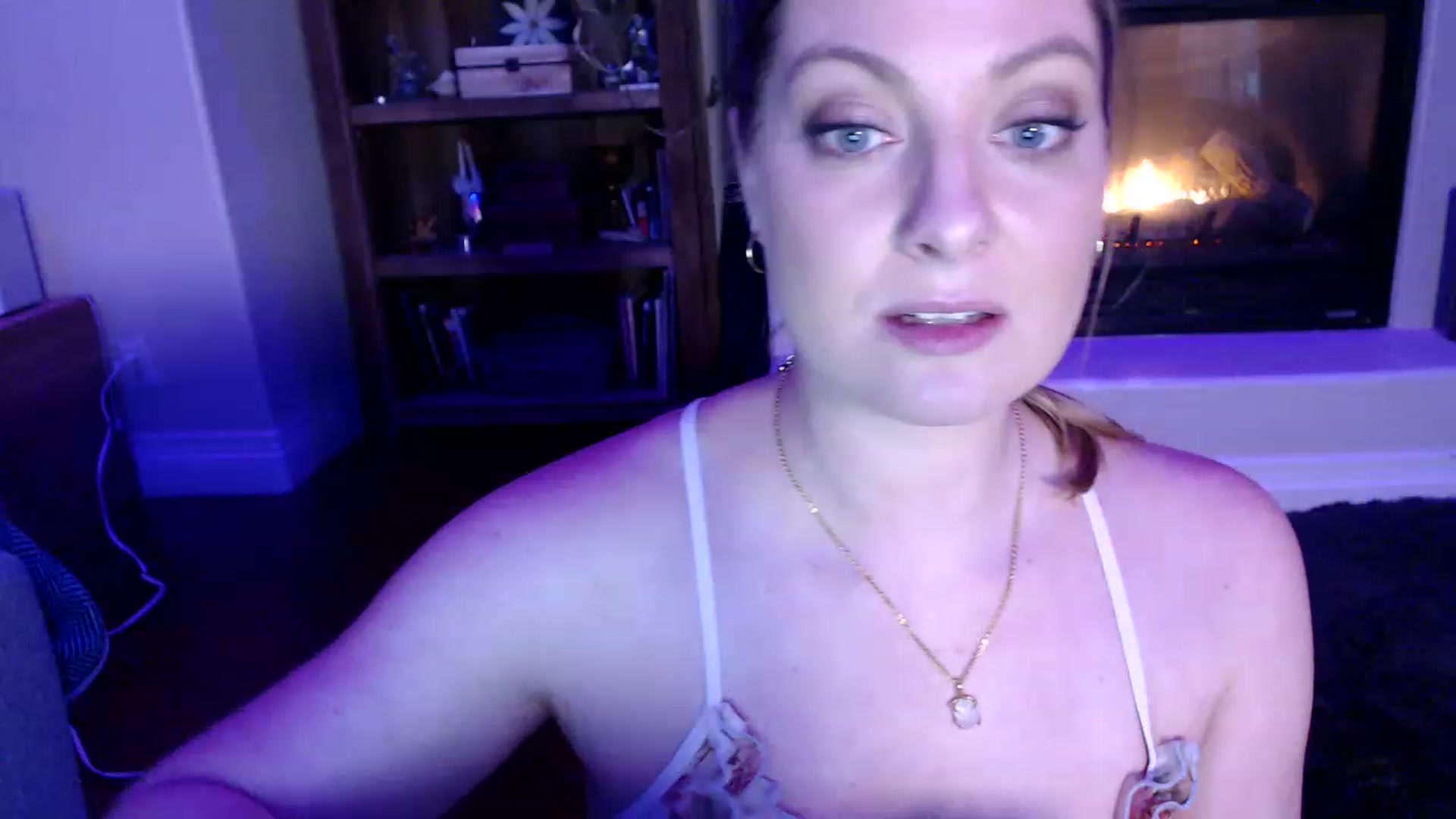 Gallery image thumbnail from VeronicaOMG's myfreecams stream on, 02/03/2023, 07:08 image 17 of 20