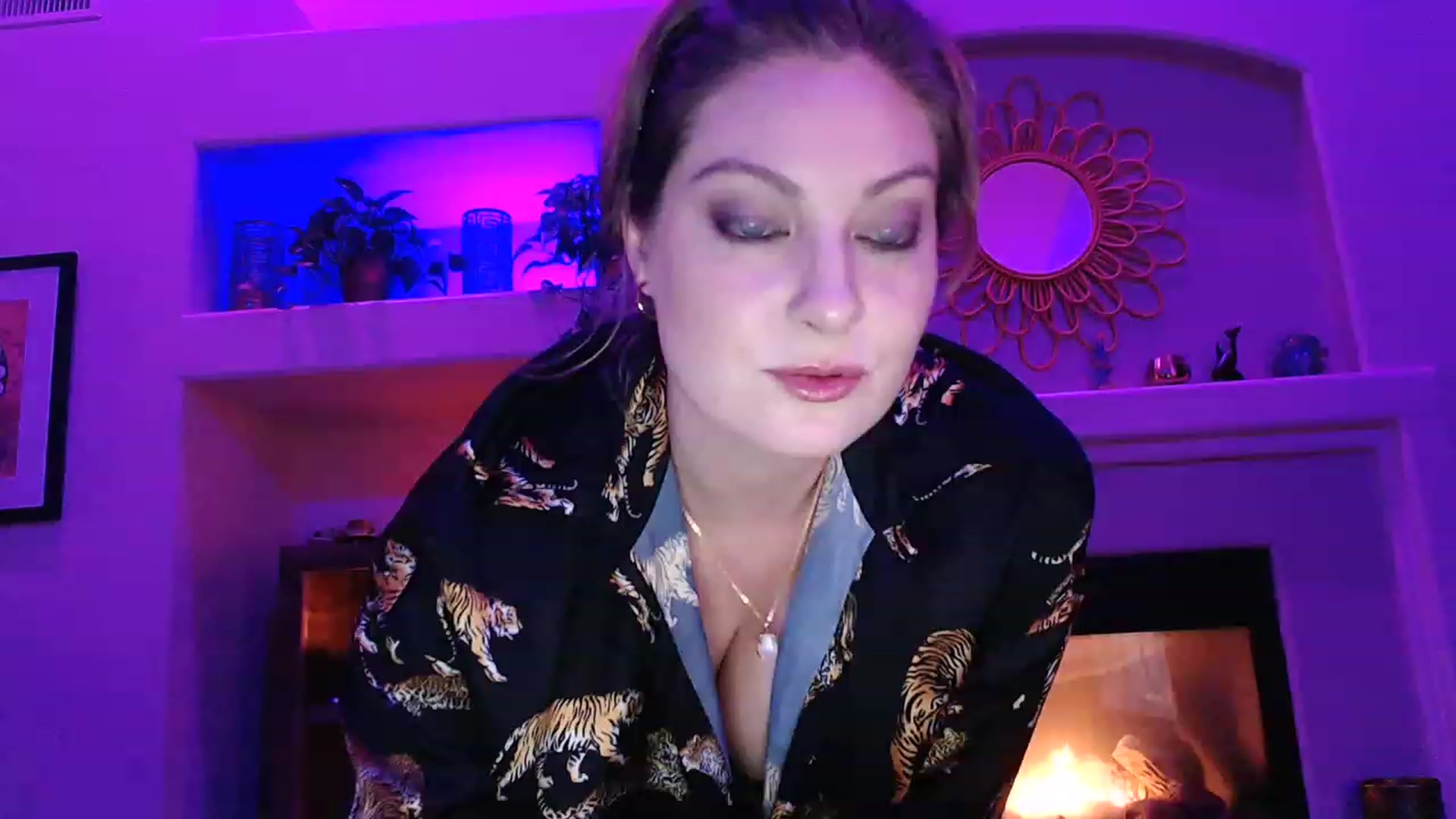 Gallery image thumbnail from VeronicaOMG's myfreecams stream on, 02/05/2023, 06:11 image 3 of 20