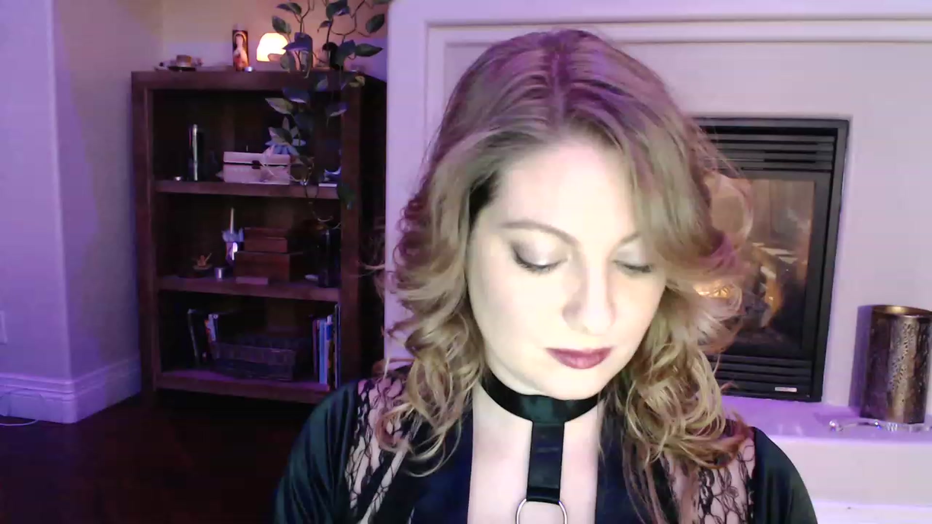 Gallery image thumbnail from VeronicaOMG's myfreecams stream on, 02/17/2023, 03:12 image 1 of 20