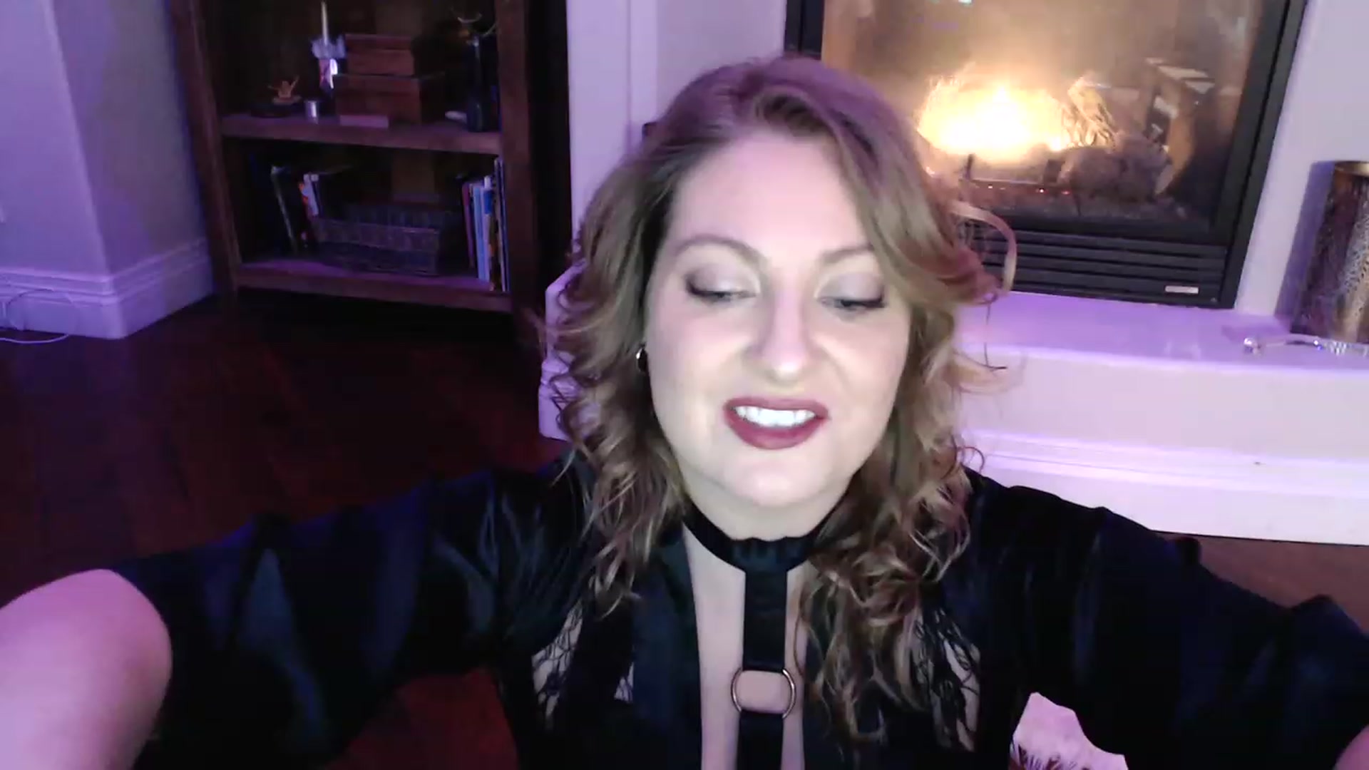 Gallery image thumbnail from VeronicaOMG's myfreecams stream on, 02/17/2023, 03:12 image 5 of 20